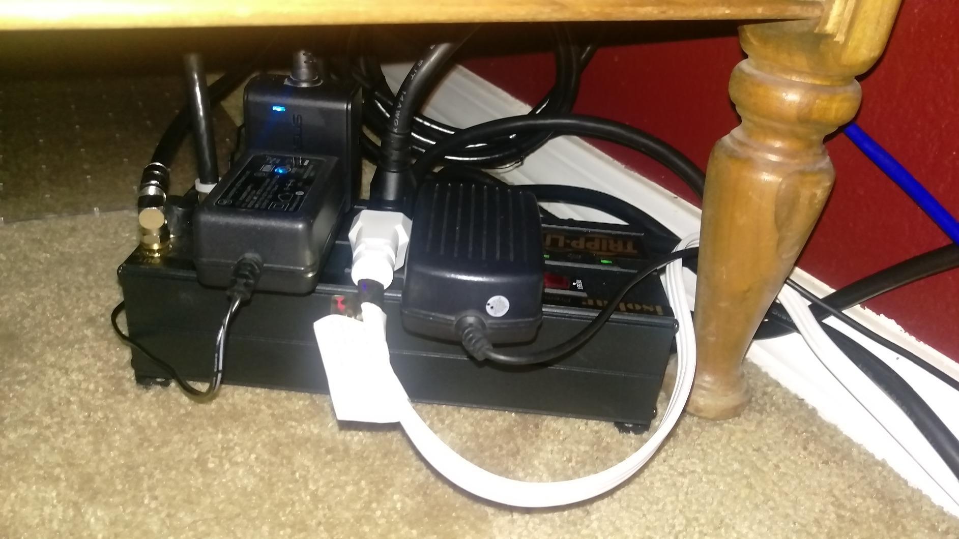 Tripp Lite Isobar 10 Outlet Audio/Video Surge Protector HT10DBS with Tel/Modem/Coax/Network Protection customer photo 1