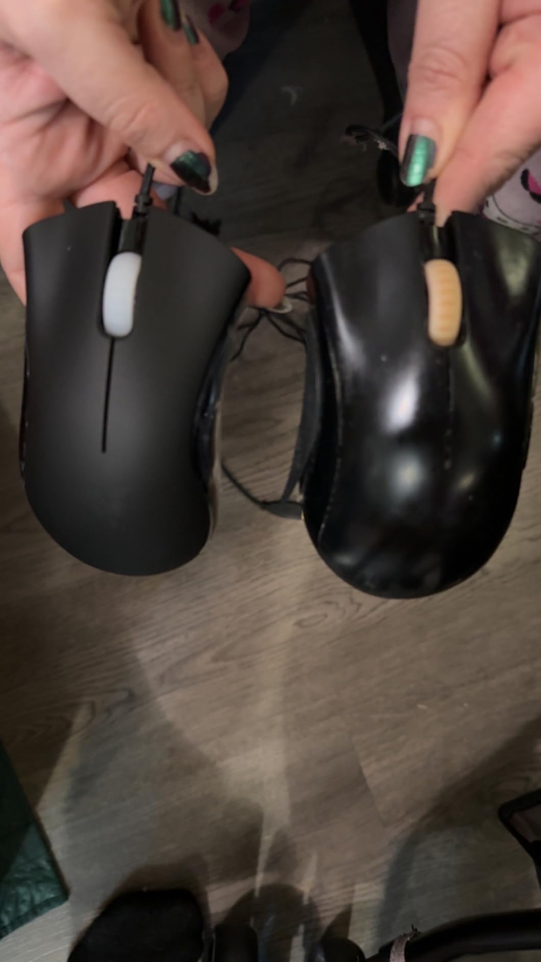 Razer DeathAdder Essential - Left-Handed Esports Ergonomic Gaming Mouse - 3,500 Adjustable DPI customer photo 1