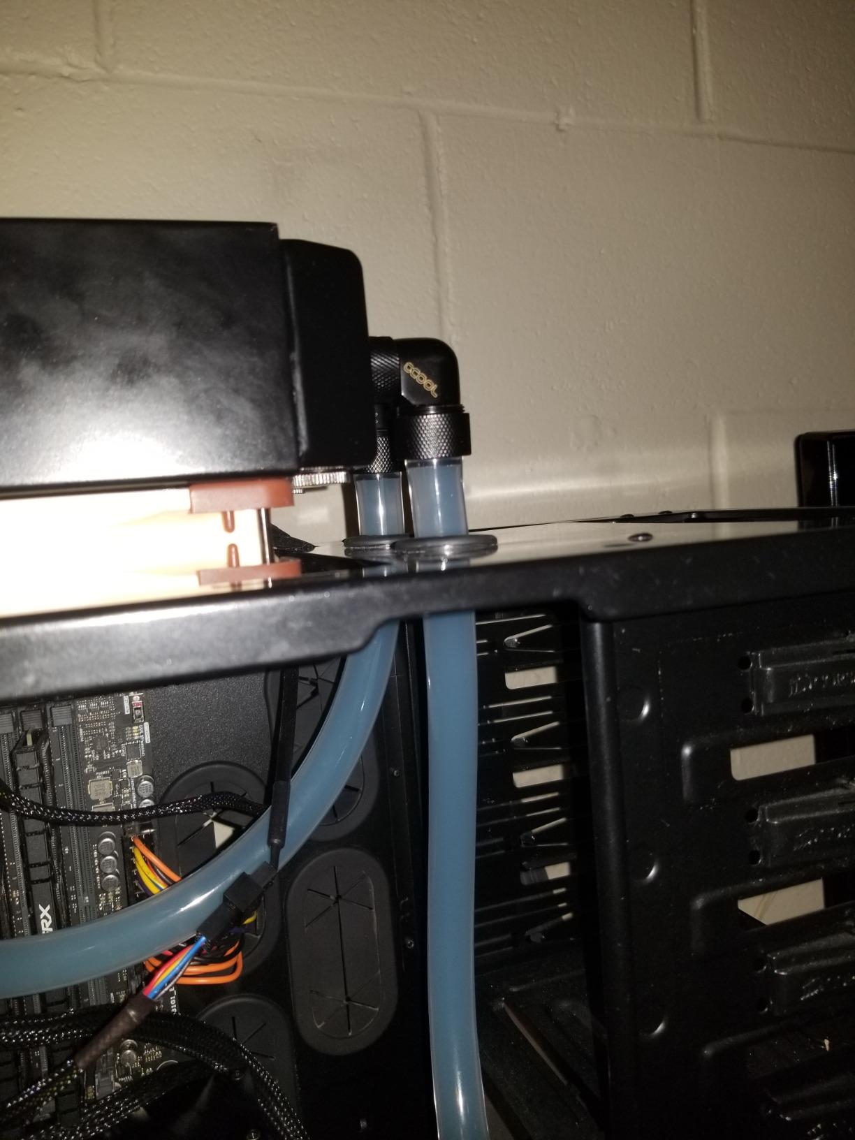 Alphacool NexXxos UT60 Full Copper Radiator, 420mm, Triple Fan, Black customer photo 1