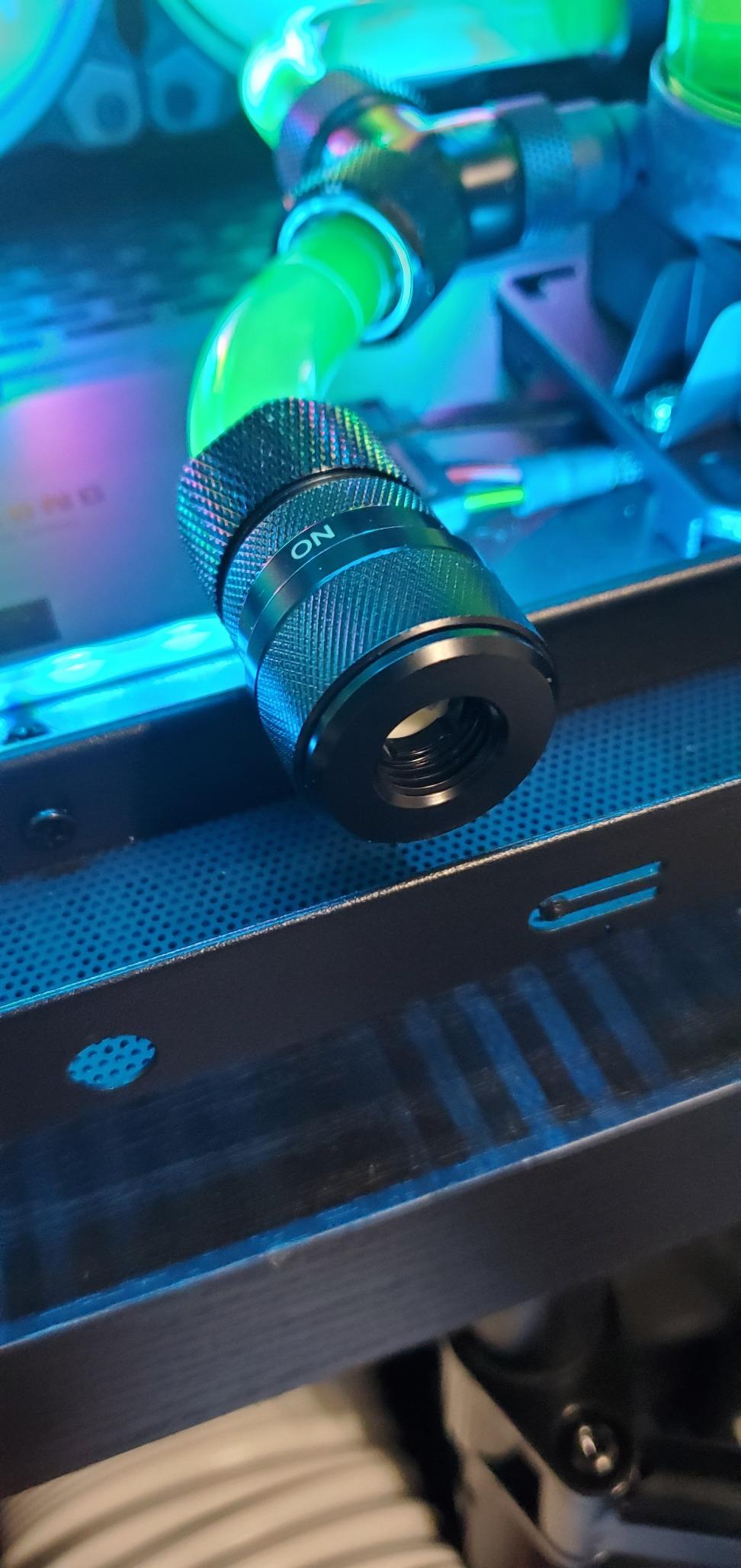 Thermaltake Pacific Liquid Cooling System Drain Valve - Black customer photo 1