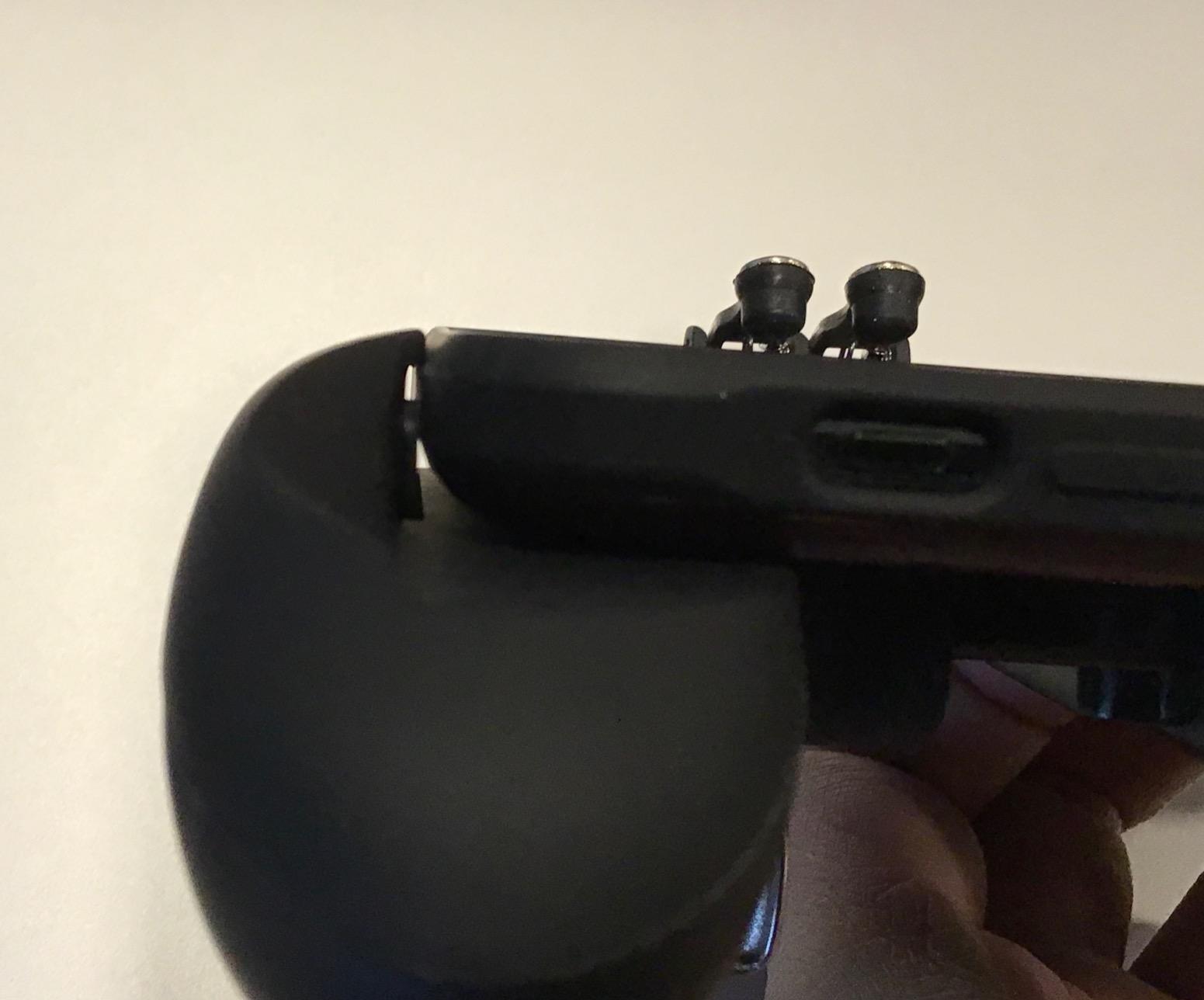 4 Trigger Mobile Game Controller with Cooling Fan for PUBG/Call of Duty/Fortnite [6 Finger Operation] YOBWIN L1R1 L2R2 Gaming Grip Gamepad Mobile Controller Trigger for 4.7-6.5