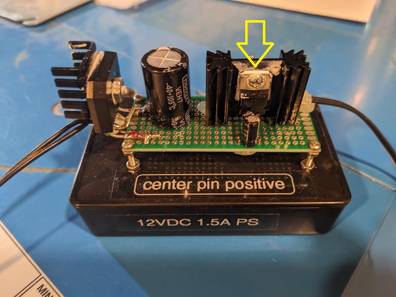 BOJACK 10 Values 50 Pcs LM317 L7805 L7806 L7808 L7809 L7810 L7812 L7815 L7818 L7824 TO-220 Package High Current Positive Voltage Regulator Assortment Kit customer photo 1