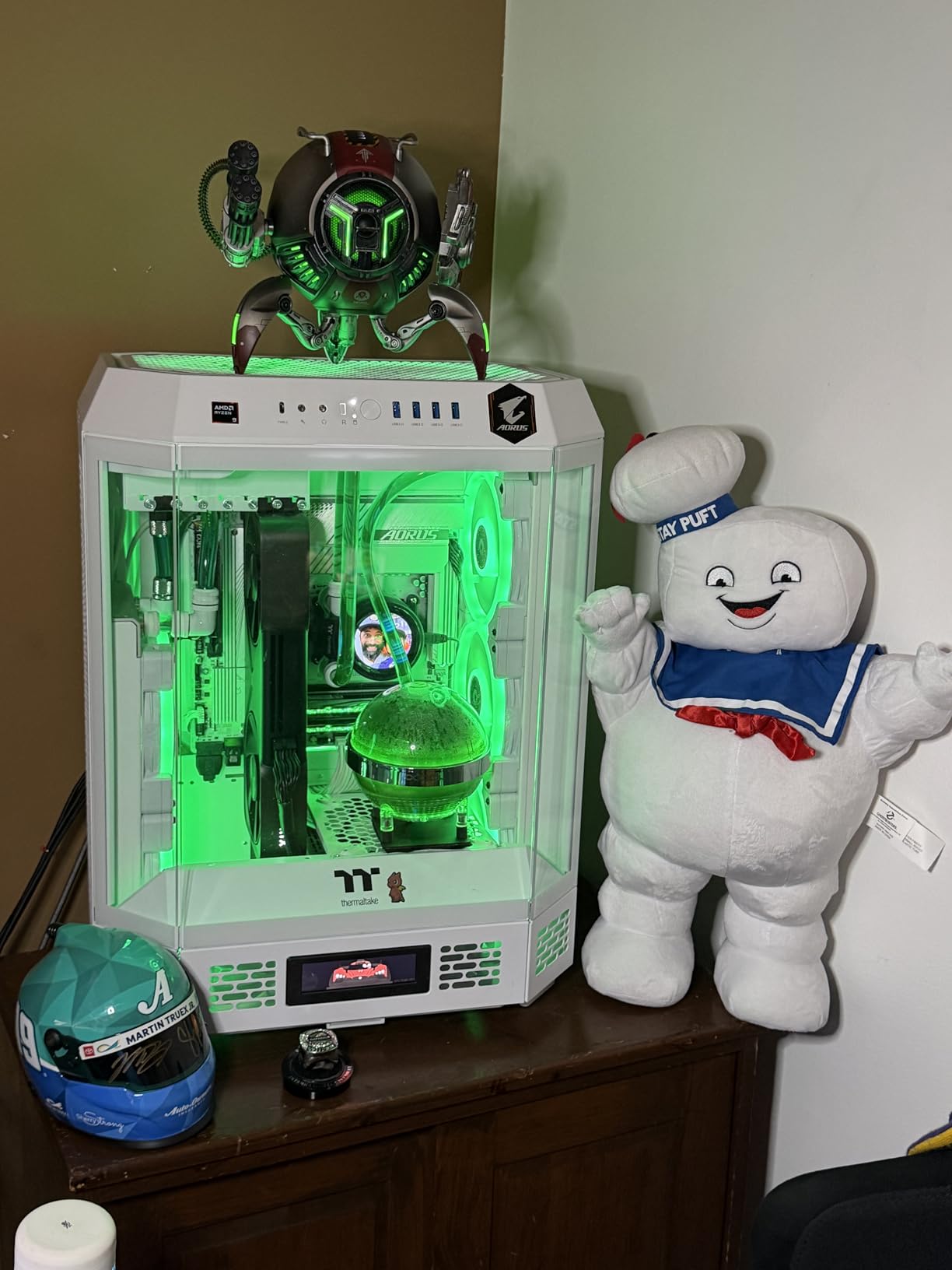 Alphacool Eisball Reservoir and Pump Combo, D5, Digital RGB, Plexi customer photo 2
