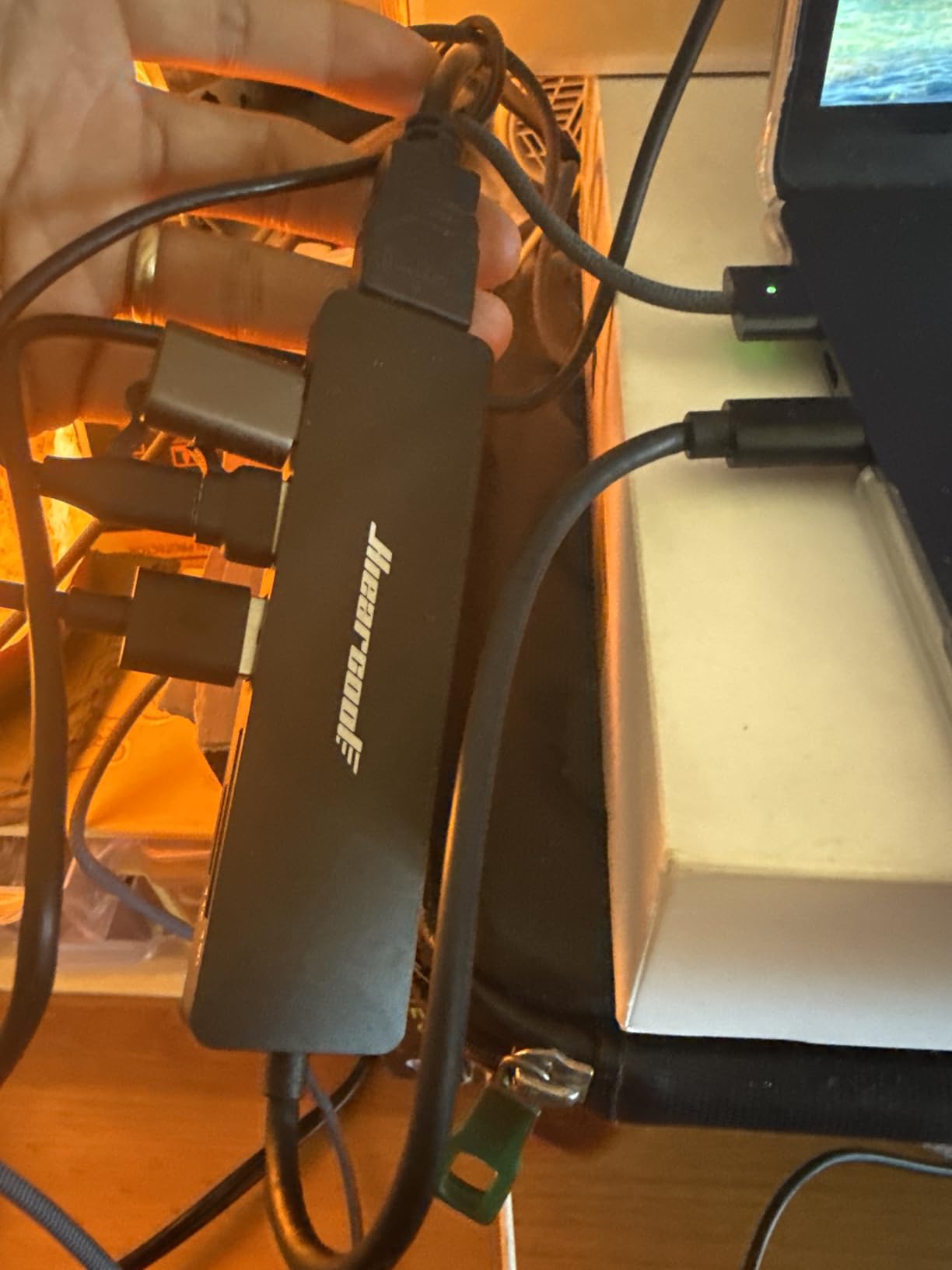 Hiearcool USB C Hub for MacBook - 7-in-1 USBC Adapter with 4K HDMI, 100W PD, USB 3.0 5Gbps Ports, SD/TF Card Reader - USB-C Dongle for Office, Meetings, Travel & Home Setup-Space Grey customer photo 2