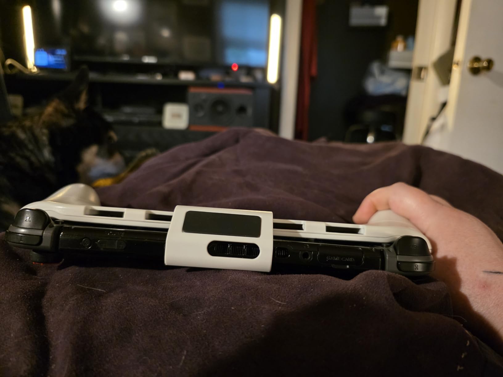 OIVO Switch Grip with Upgraded Adjustable Stand, Asymmetrical Grip with Adjustable Stand and 5 Game Slots-4 Thumb Caps Included customer photo 2