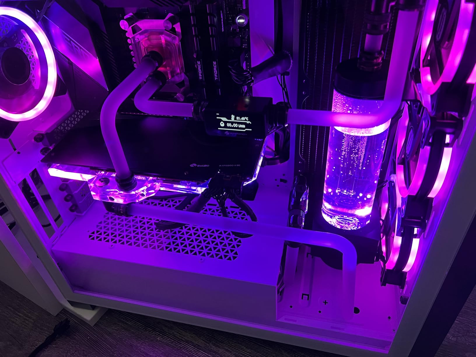Corsair Hydro X Series, XT Hardline, Satin, 12mm, Tubing customer photo 1
