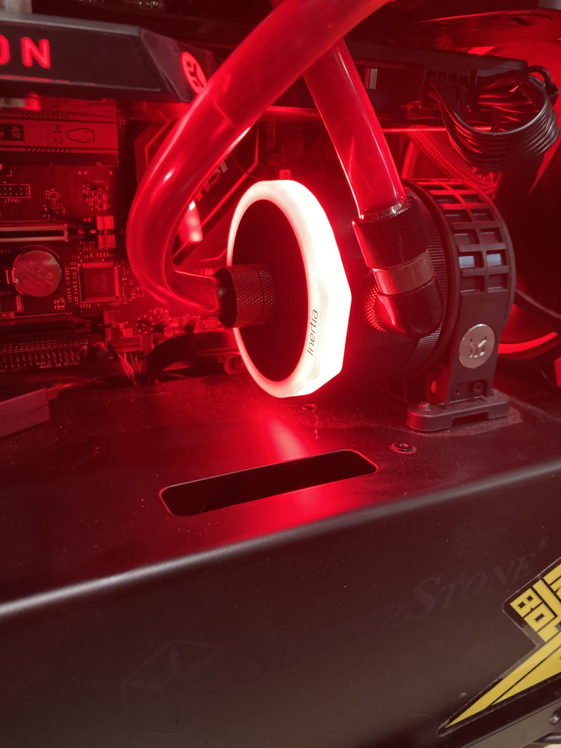 EKWB EK-Quantum Inertia D5 PWM Pump, Digital RGB, Acetal customer photo 1