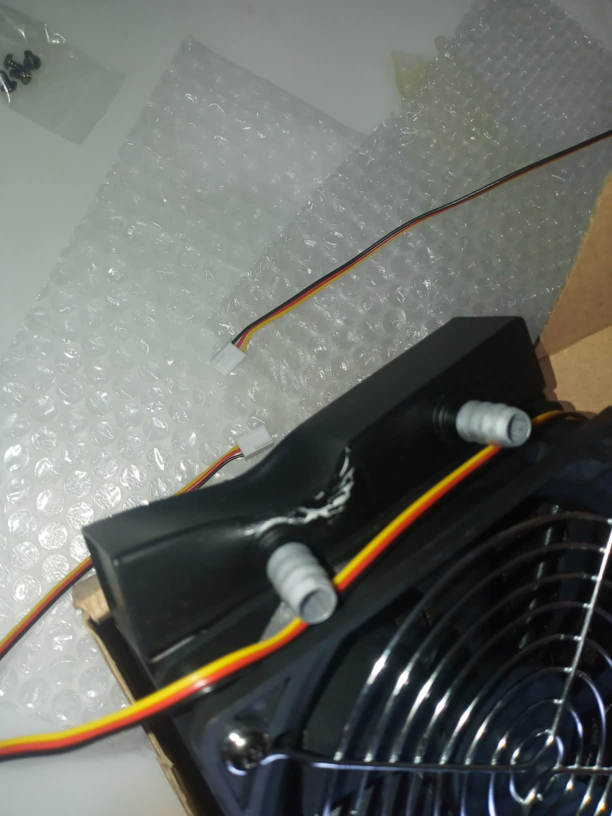 Water Cooling Computer Radiator, 12 Pipe Aluminum Heat Exchanger Liquid Cooling Radiator Heat Sink 240mm with Dual Fans for CPU PC Laser Water Cool System DC12V Black customer photo 2