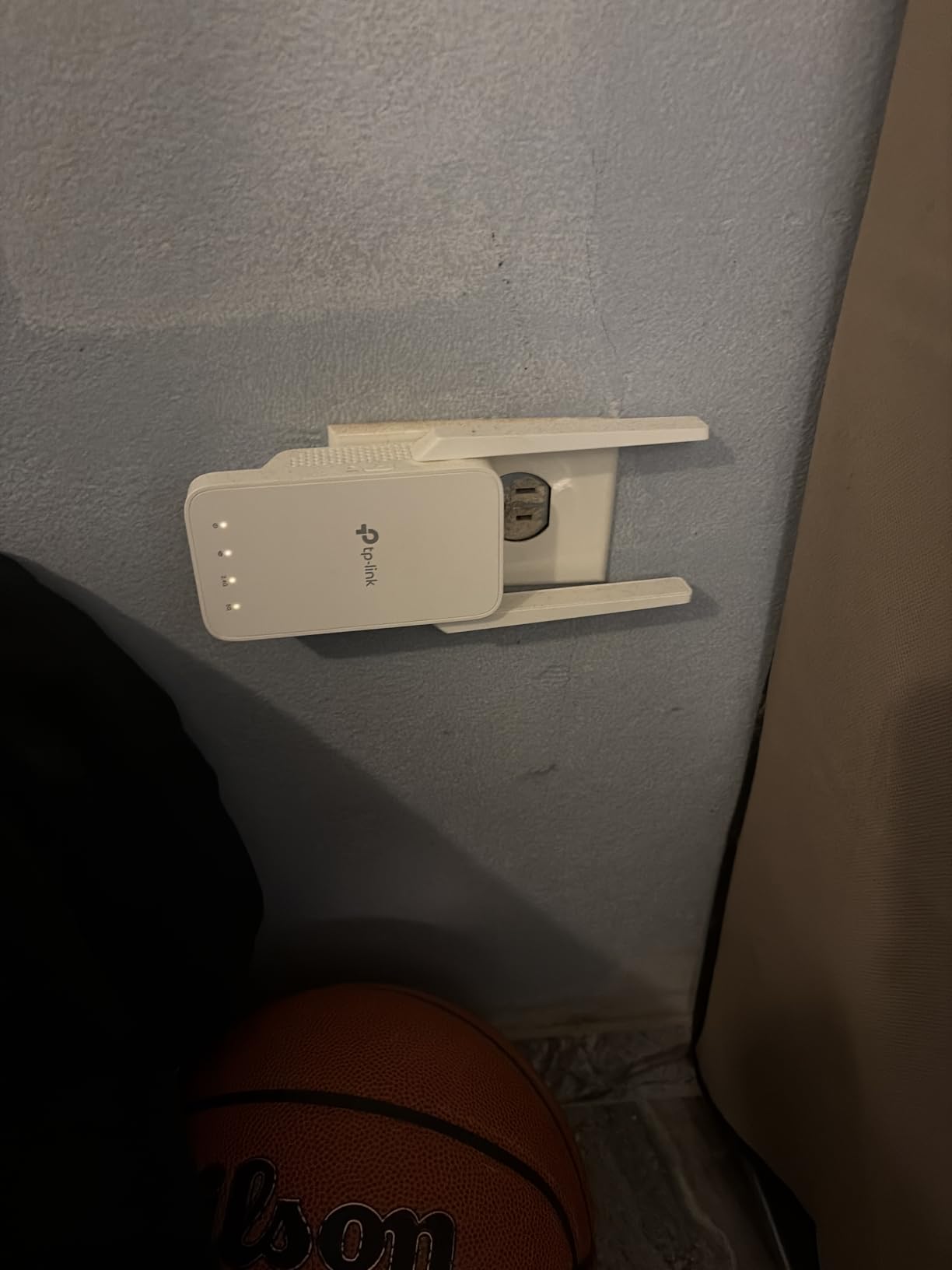 TP-Link AC1200 WiFi Extender (RE315) - 1.2Gbps Dual Band, Up to 1600 Sq.ft and 32 Devices, EasyMesh Compatible, One Ethernet Port customer photo 1