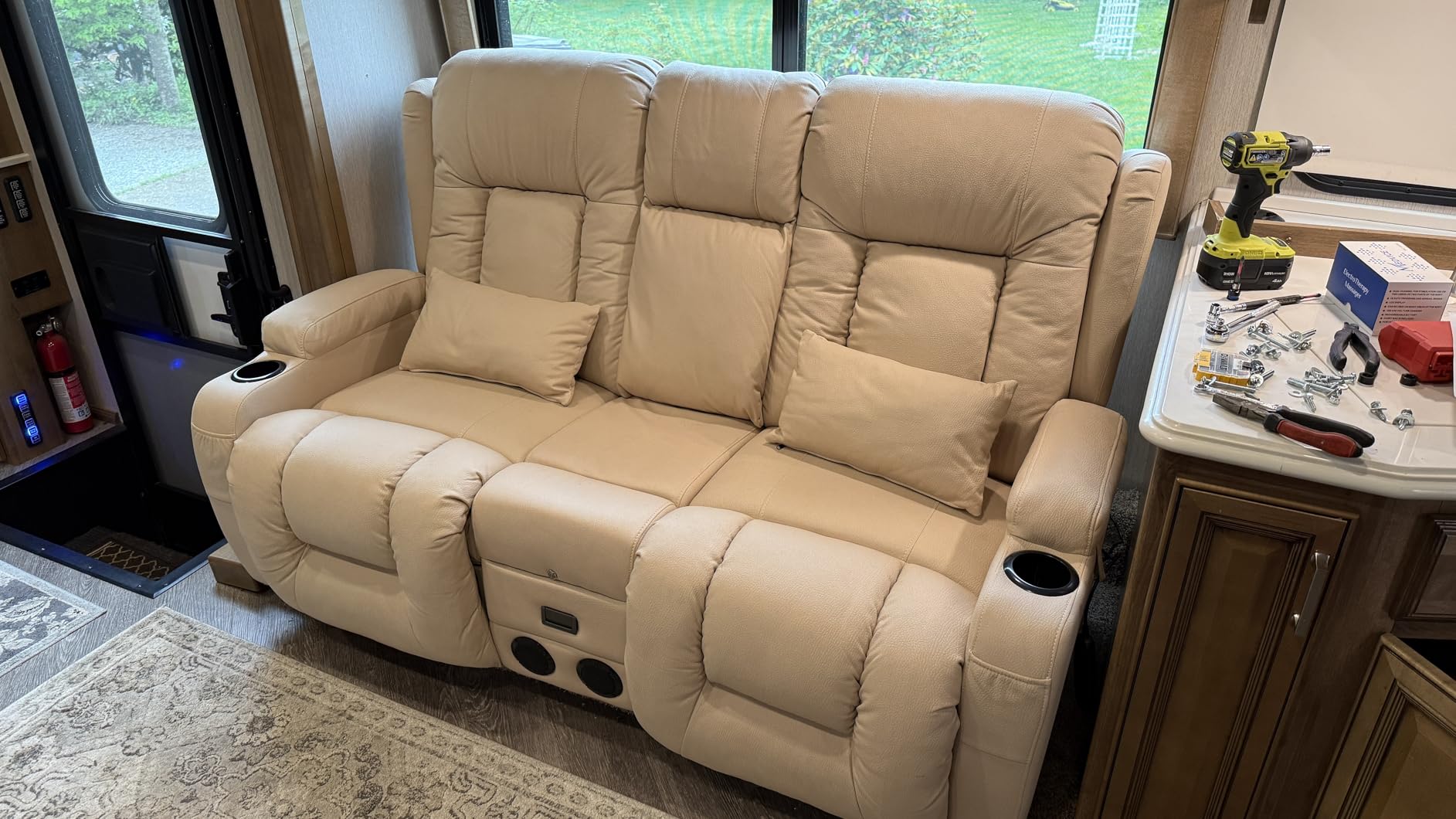 Power Loveseat Recliner Sofa with Massage & Heat, Dark Grey: 67