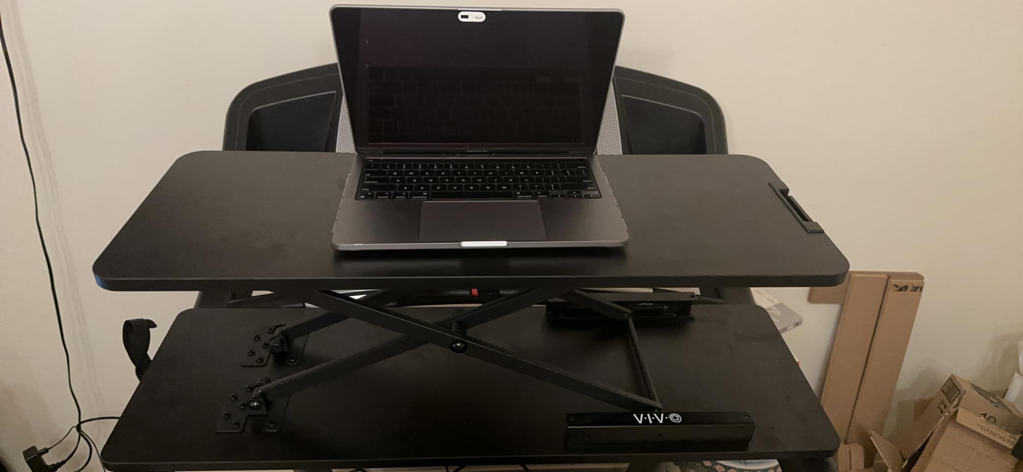 VIVO Universal Treadmill Desk Riser, Height Adjustable Platform for Notebooks, Tablets, Laptops, and More, Workstation for Treadmill Handlebars up to 33 inches, Stand-TDML3 customer photo 2