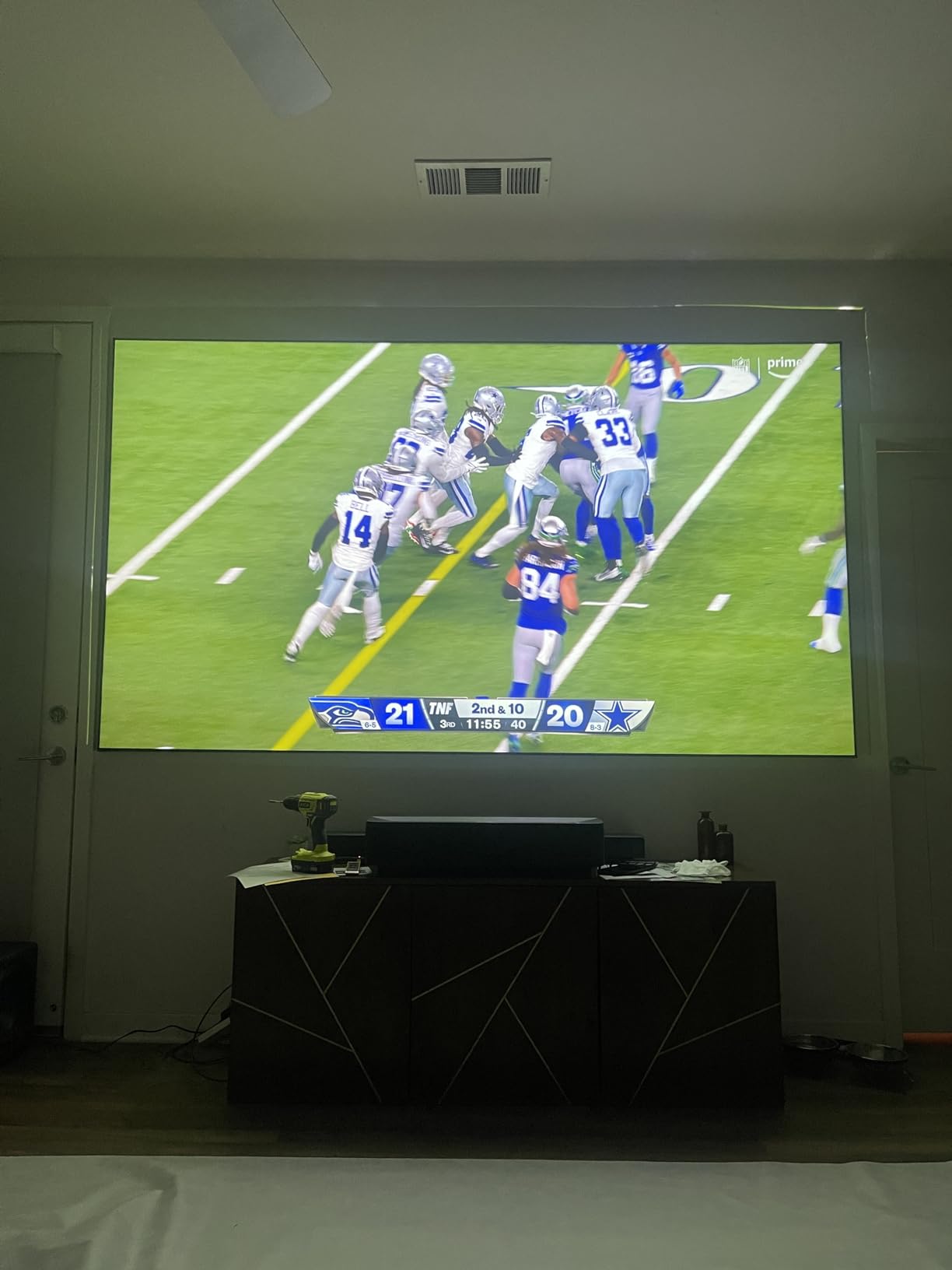 Akia Screens ALR Projector Screen 115 inch 16:9 4K UST Ultra Short Throw Projection, High Black Levels, Ceiling Ambient Light Rejecting Screen, Edge Free Fixed Frame Movie Screen AK-NB115H-CLR4 customer photo 2