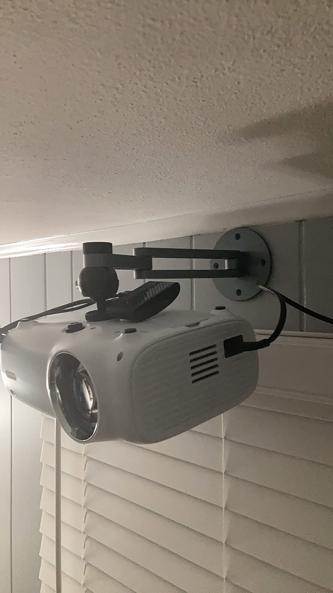 Foldable Projector Wall Mount Universal Adjustable Ceiling Wall Projector Mount Aluminum Alloy Projectors Stand, 1/4