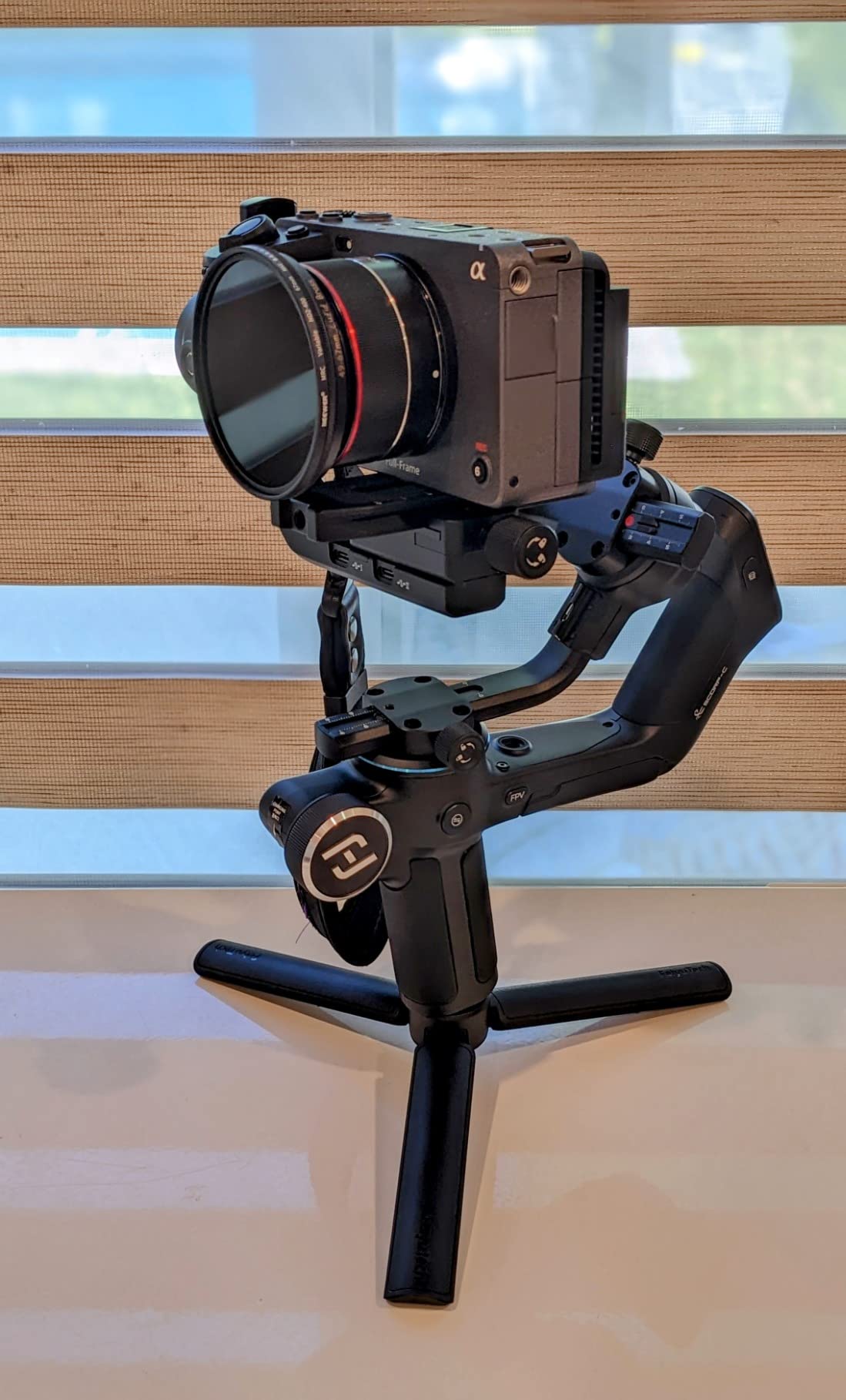 FeiyuTech SCORP-C Gimbal Stabilizer for DSLR and Mirrorless Camera, 5.5lbs Payload, 3-Axis customer photo 1