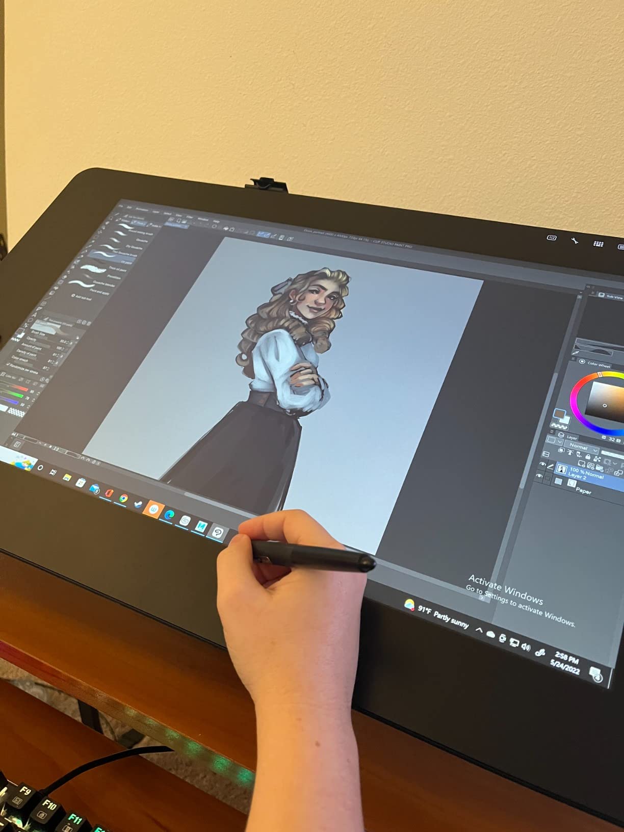 Cintiq Pro 17, Drawing Tablet with 4K 120 Hz Touchscreen & ProPen 3 | Color-accurate display with advanced creative control for pros & studios creating animation, VFX, game art and 3D projects customer photo 1