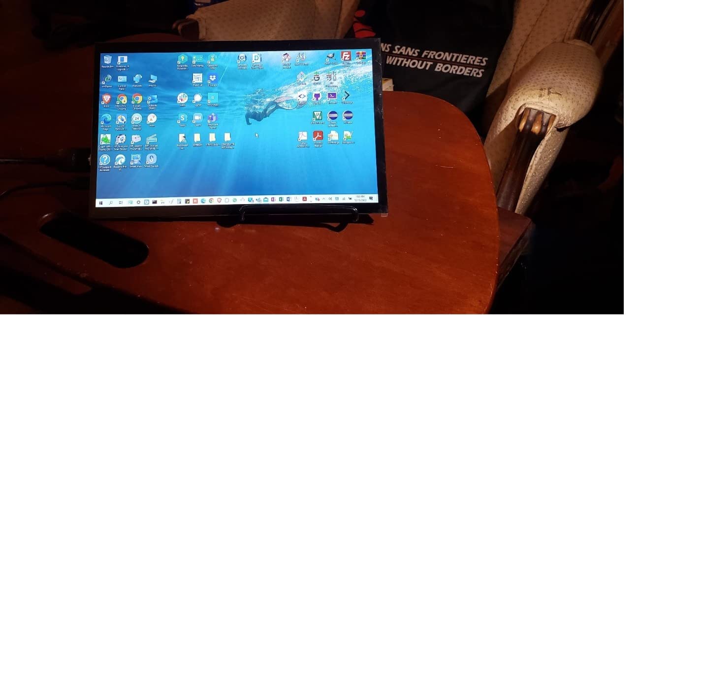 HAMTYSAN Raspberry Pi Screen, 10.1 Inch Touchscreen Monitor 1024x600 Small HDMI Monitor w/Stand, IPS LCD Screen Display for Raspberry Pi 5/4/3/2/Zero/B/B+ Jetson Nano Win11/10/8/7, Driver Free customer photo 2