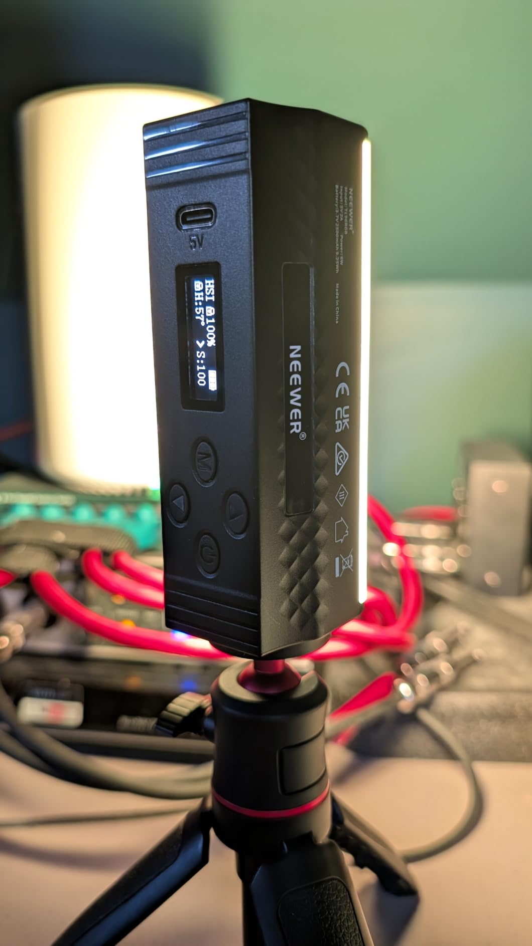 NEEWER Basic Magnetic Handheld Light Wand, 360° Full RGB Mini LED Video Light Stick, 2500mAh Battery, 2500-8500K Dimmable Camera Tube Light for Studio Photography TikTok YouTube Vlog, TL96RGB customer photo 1