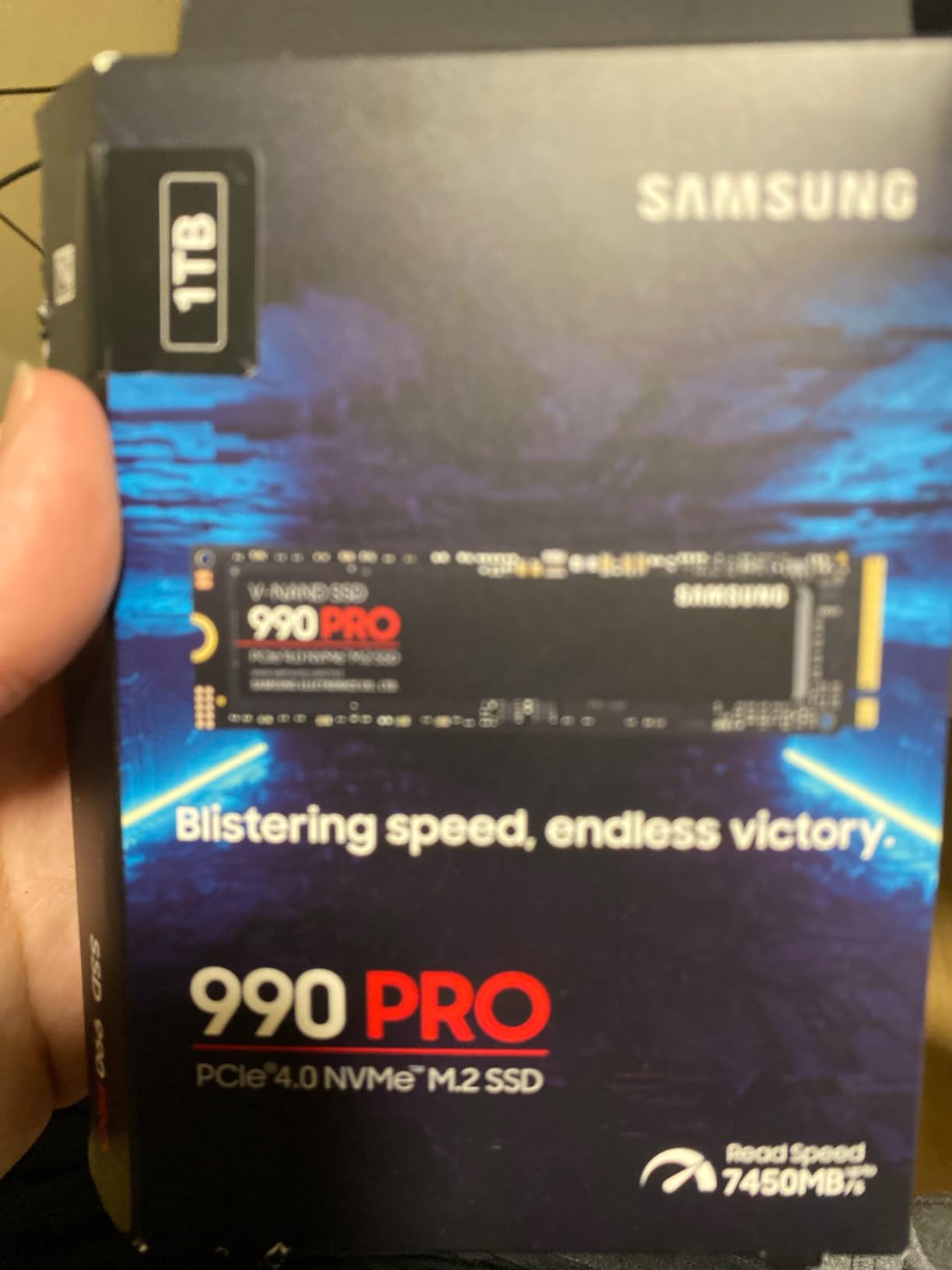 Samsung SSD 990 PRO 2TB, PCIe 4.0 M.2 2280, Up to 7,450 MB/s customer photo 1