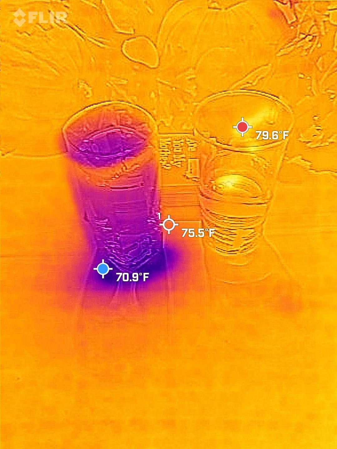 FLIR Edge Pro Wireless Bluetooth Thermal Imaging Camera for Smartphones, Compatible with All iOS and Android Devices, 480x360 Super Resolution (160x120 Native IR) | Bluetooth, MSX, 160x120 native IR, smartphone/tablet, IGNITE cloud, 2m drop, USB cable customer photo 1