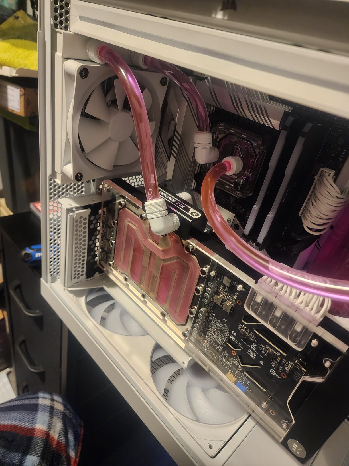 COOLER MASTER CooMas Vertical Card Hold.Kit V3 wh MCA-U000R-WFVK03 customer photo 1