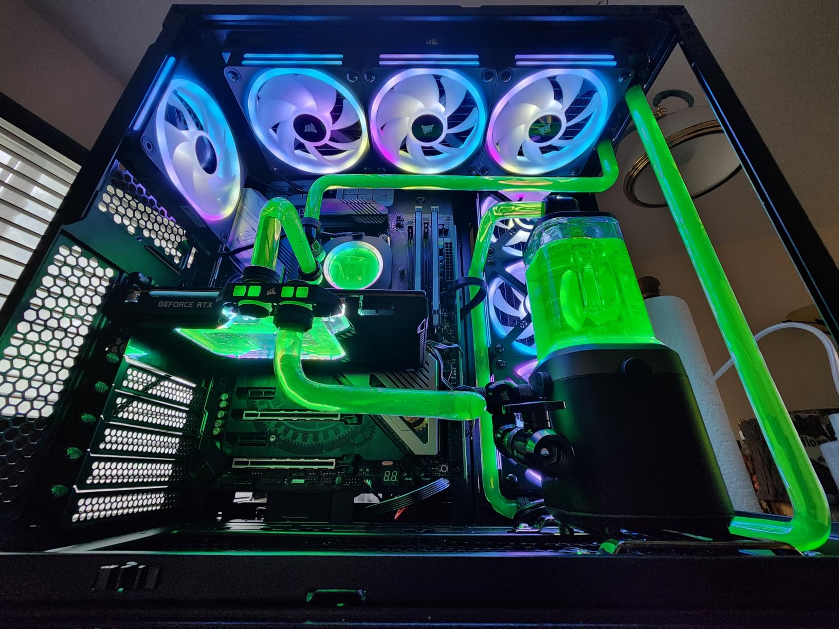 Corsair Hydro X Series XG7 RGB 4080 SUPRIM/Trio GPU Water Block - for MSI GeForce RTX 4080 SUPRIM and Gaming Trio Cards - Nickel-Plated Copper - Included Backplate & 5V ARGB Adapter Cable - Black customer photo 1