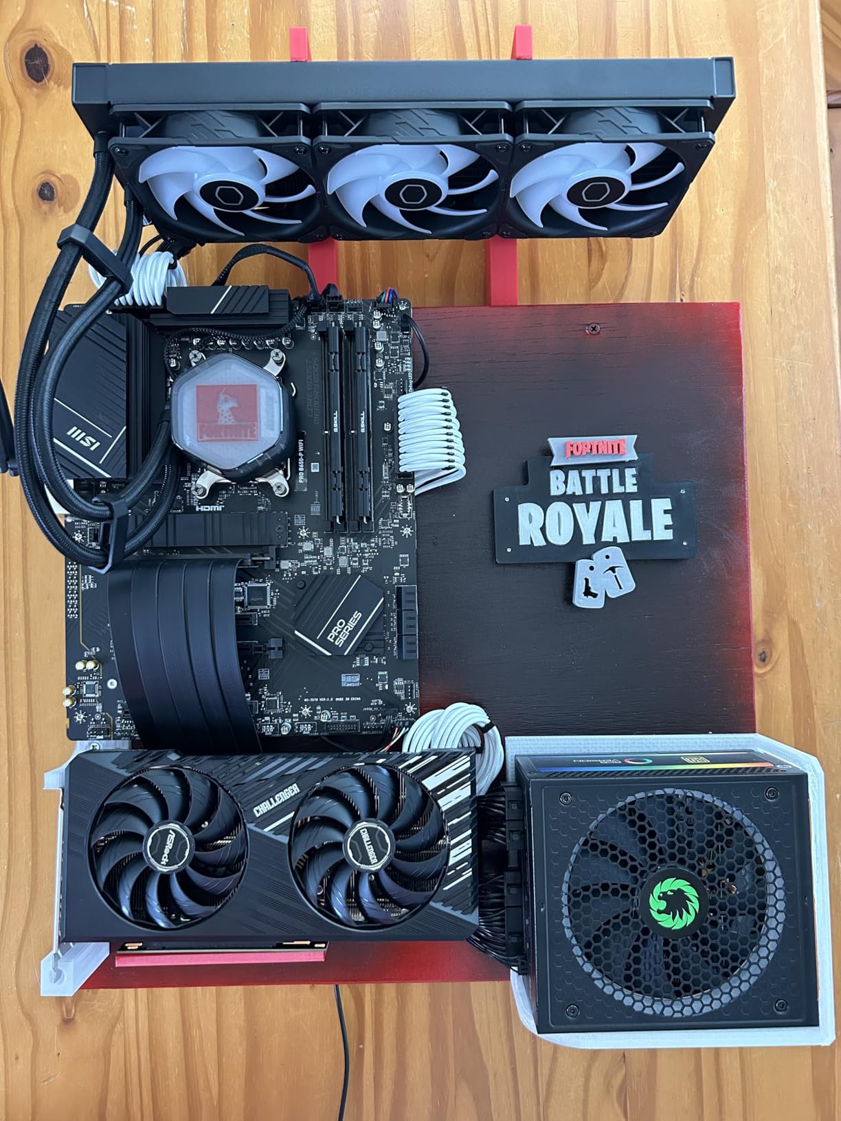 150mm PCIe 4.0 X16 Riser Cable for PCIe 4.0/3.0 GPUs, Such as GeForce RTX 40/30 Series and AMD Radeon RX7000/RX6000 Series, etc customer photo 2