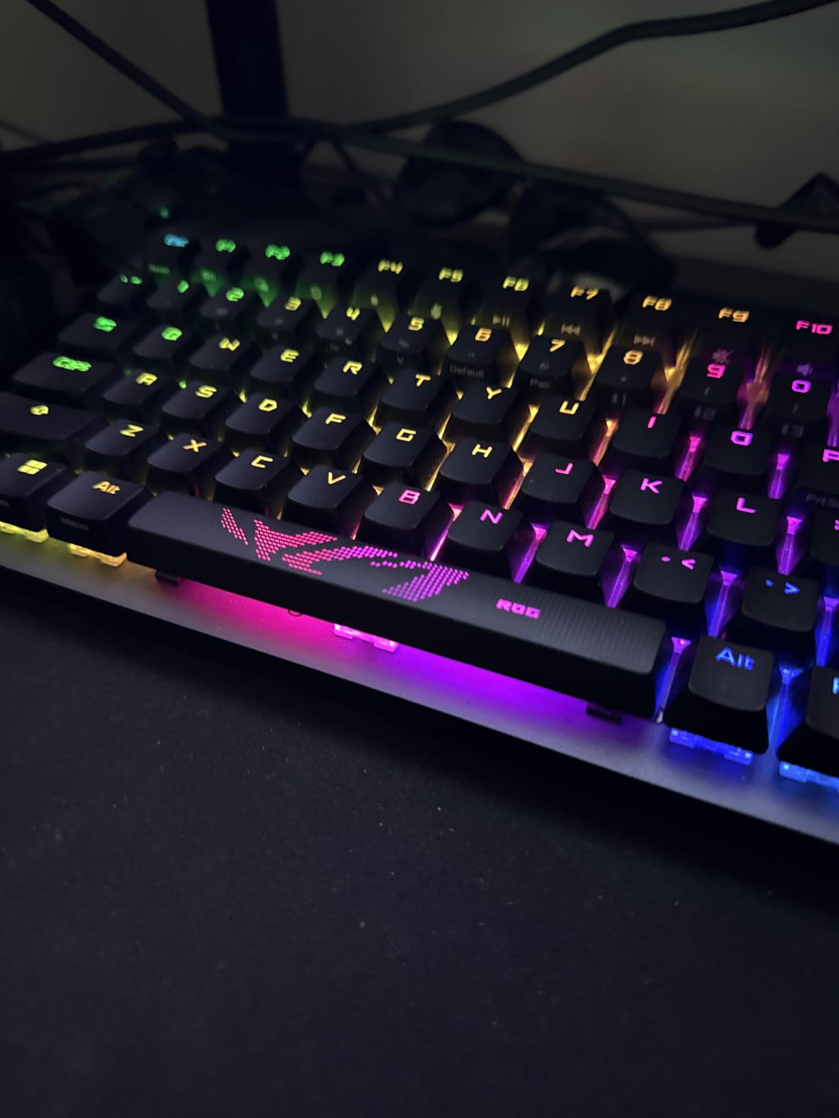 ROG Strix Scope II 96 Wireless Mechanical Gaming Keyboard - 96% Full-Size, Tri-Mode Connectivity, Hot Swappable Pre-lubed ROG NX Snow Linear Switches, PBT Keycaps, RGB, PC/Mac Support-Black customer photo 1