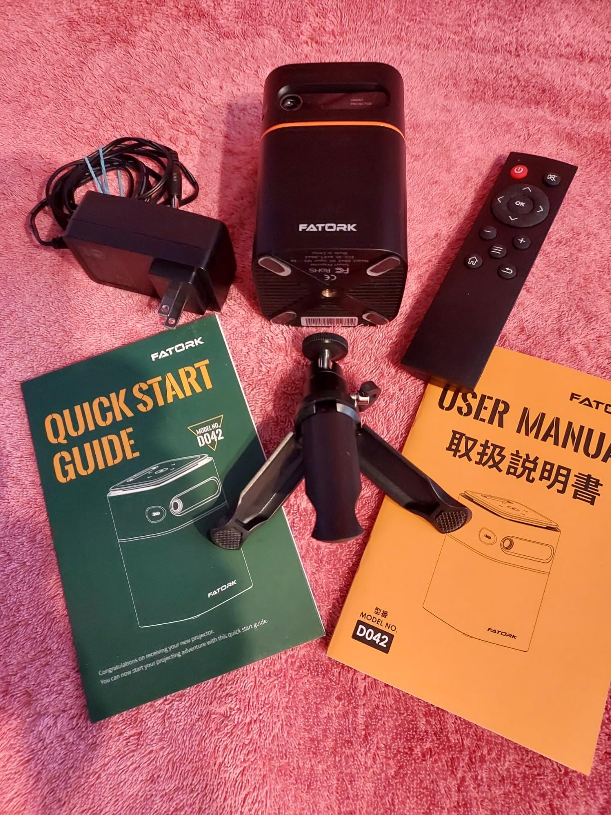 Mini Projector with 5G WiFi, 1080P HD Small Projector Short Throw with Tripod, Outdoor Projector for Phone, Rechargeable Portable Projector, Compatible with iOS/Android/TV Stick/HDMI/USB 2.0 customer photo 1
