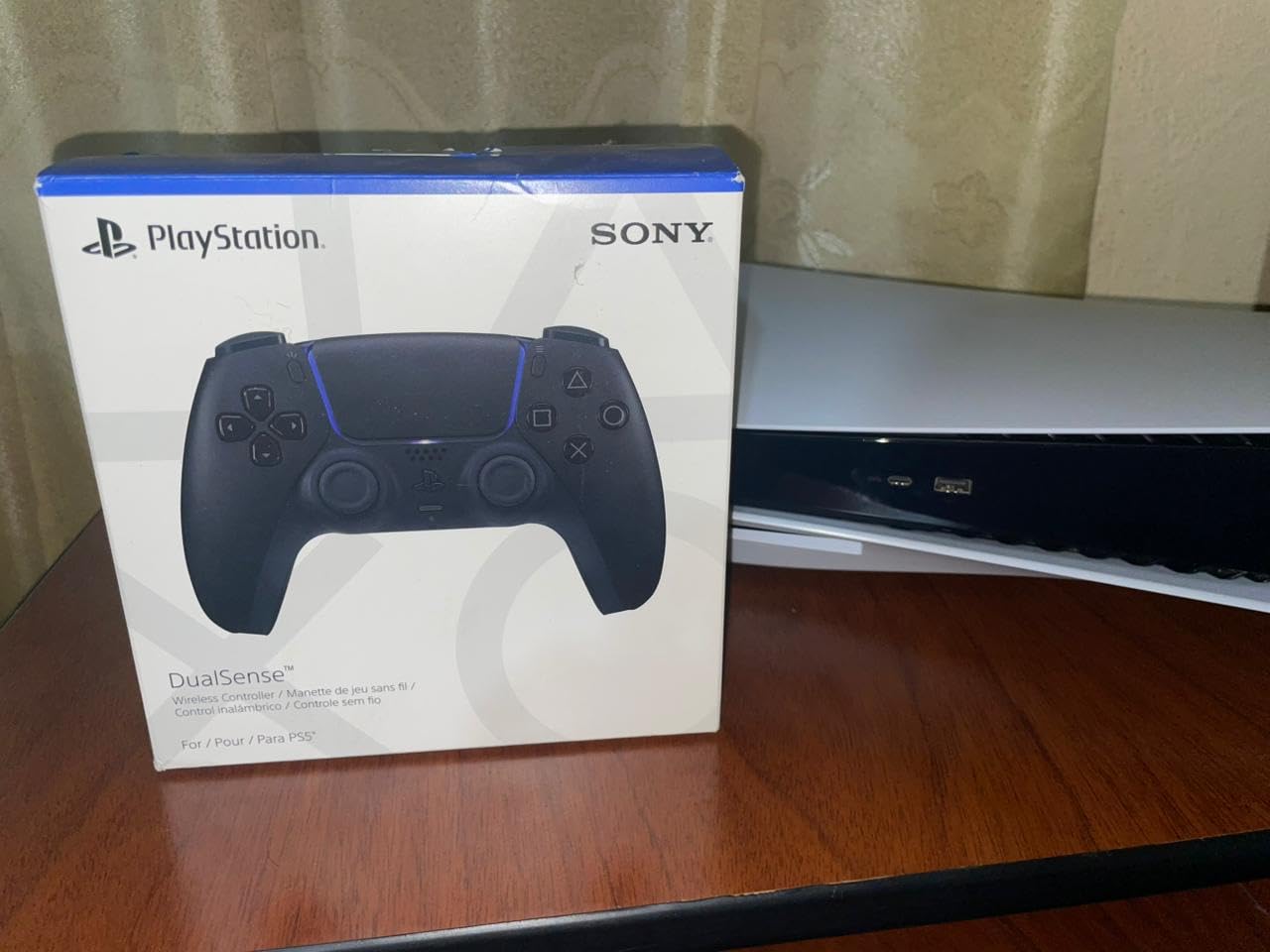 PlayStation DualSense Wireless Controller - Midnight Black customer photo 2