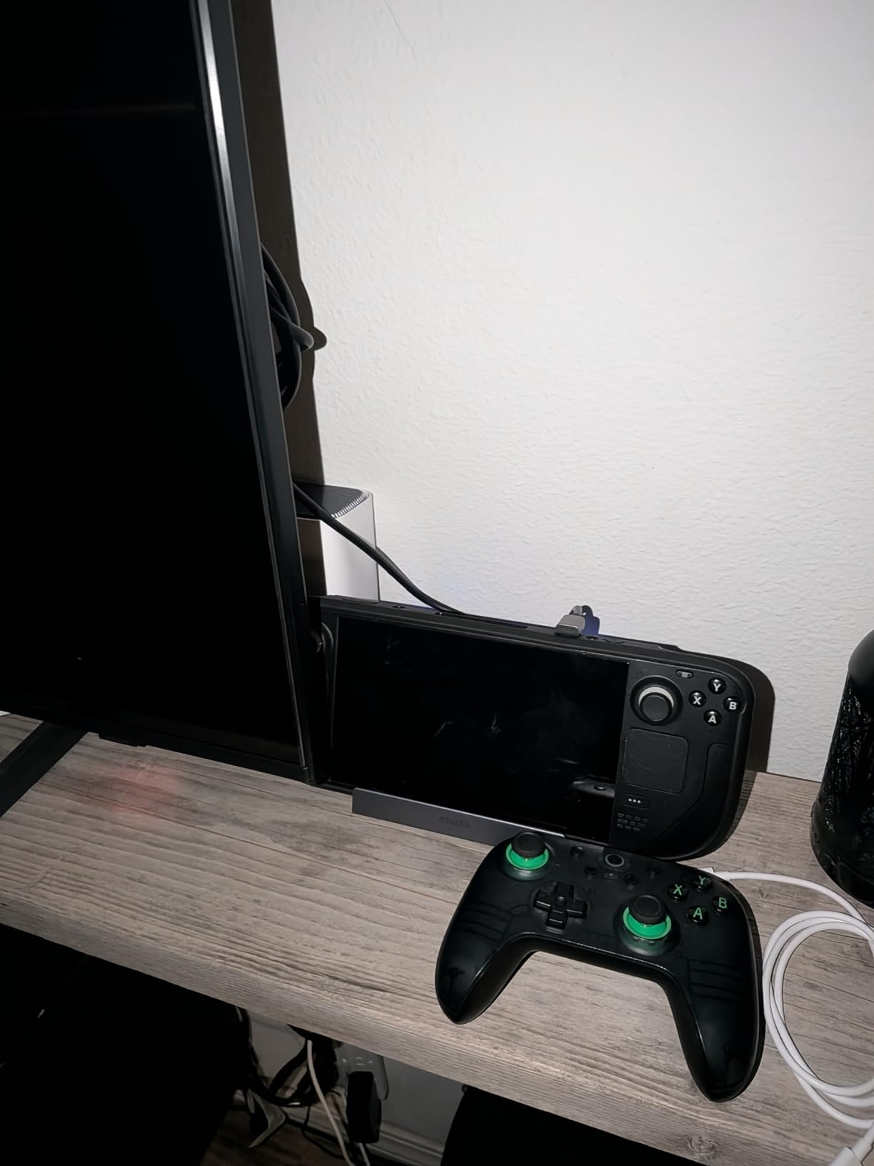 Anker Steam Deck Dock, 6-in-1 4K@60Hz HDMI Docking Station for Steam Deck | USB-C & 2 USB-A Data Ports, 1 Gbps Ethernet, Fast Charging, for Steam Deck (OLED)/ROG Ally/Legion Go (Not for Rog Ally X) customer photo 1