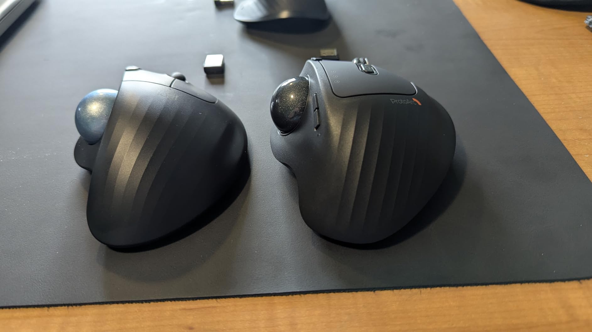 ProtoArc Wireless Trackball, EM01 NL Ergonomic Bluetooth Rollerball Thumb Mouse, Rechargeable Computer Laptop Mouse, Adjustable Angle & 3 Device Connection for PC, Mac, Windows - Gray Ball customer photo 2