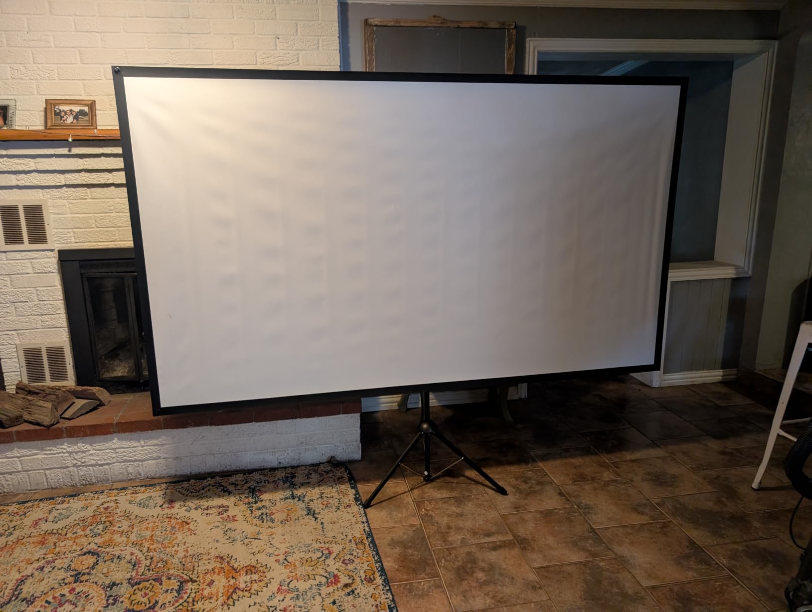 Projector Screen with Stand - 100 inch Indoor/Outdoor 16:9, 4K HD PVC Screen with 1.5 Gain, 2IN1 for Backyard Theater & Wall Hanging, Includes Carry Bag customer photo 1