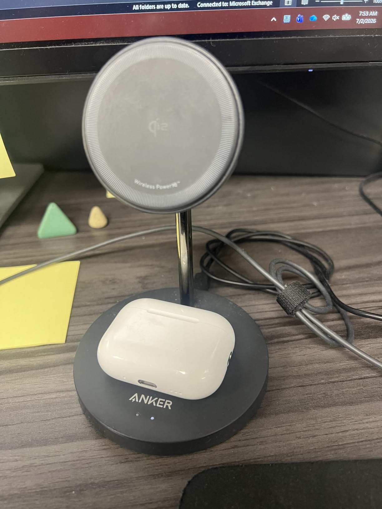 Anker MagGo 2-in-1 MagSafe Compatible Qi2 15W Wireless Charging Stand | Qi2 Certified, Fast Charging, Wireless Charger for iPhone 17, AirPods Pro, and More (Black, Adapter Not Included) customer photo 1
