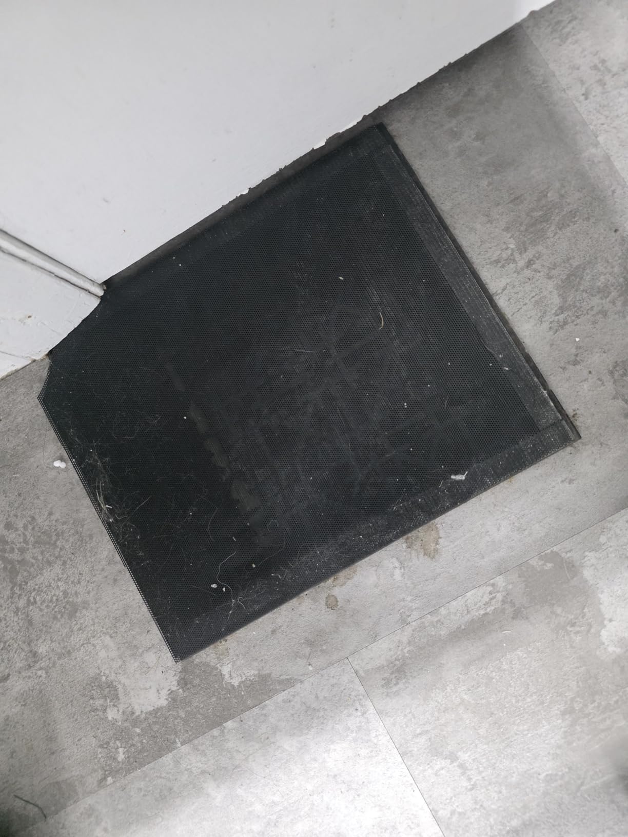 2 Pack Customizable Floor Vent Covers - 1200x300mm Magnetic PVC Vent Mesh for Wall, Ceiling & Home Floor - DIY Air Vent Filters with Extra Toolkit to Catch Debris, Hair & Insects - Black customer photo 1