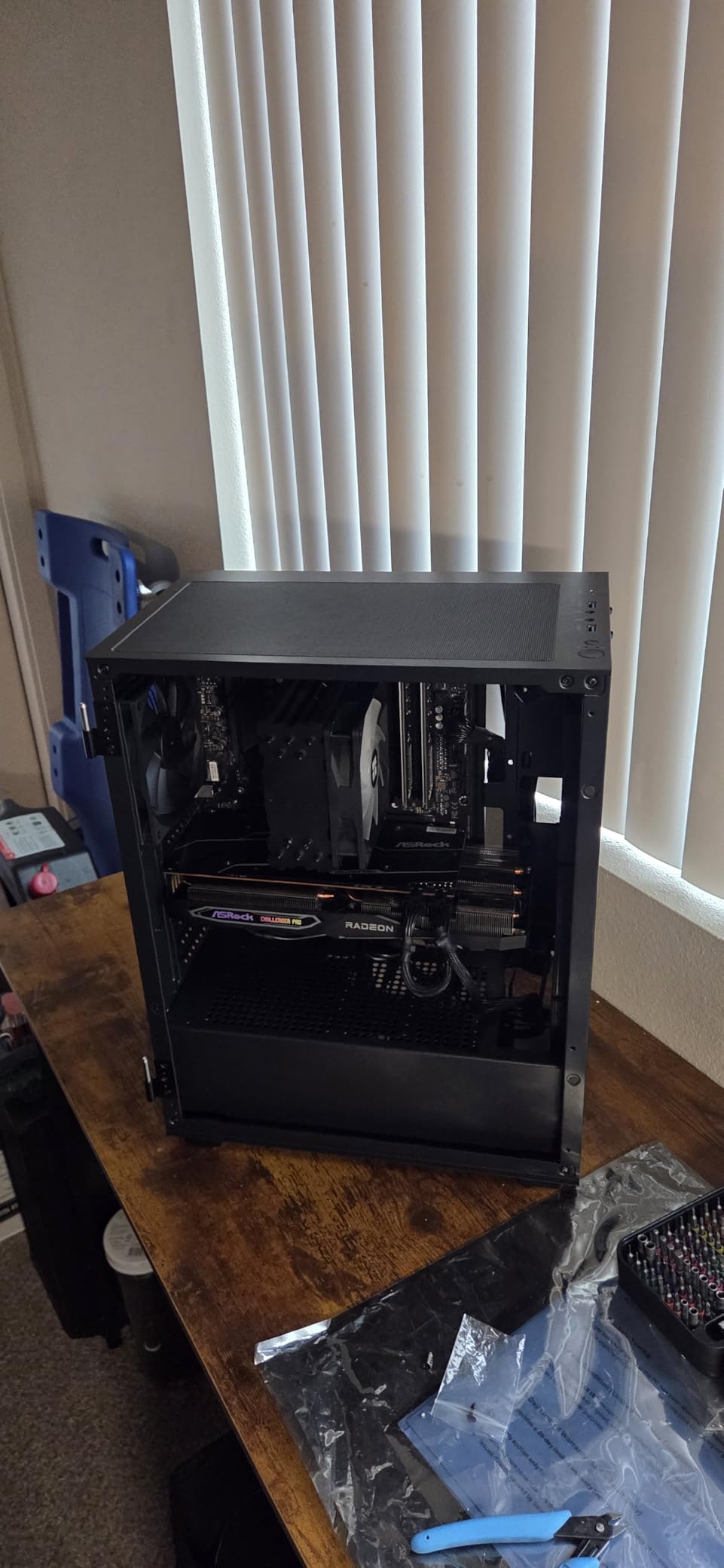 DARKROCK EC2 ATX Mid Tower Gaming Computer PC Case, Type-C Ready | Supports 50 Series Graphics Cards, Tempered Glass Side Panel, up to 8 x 120mm Fans & 360mm Radiator, 1 x Pre-Installed Fan customer photo 2