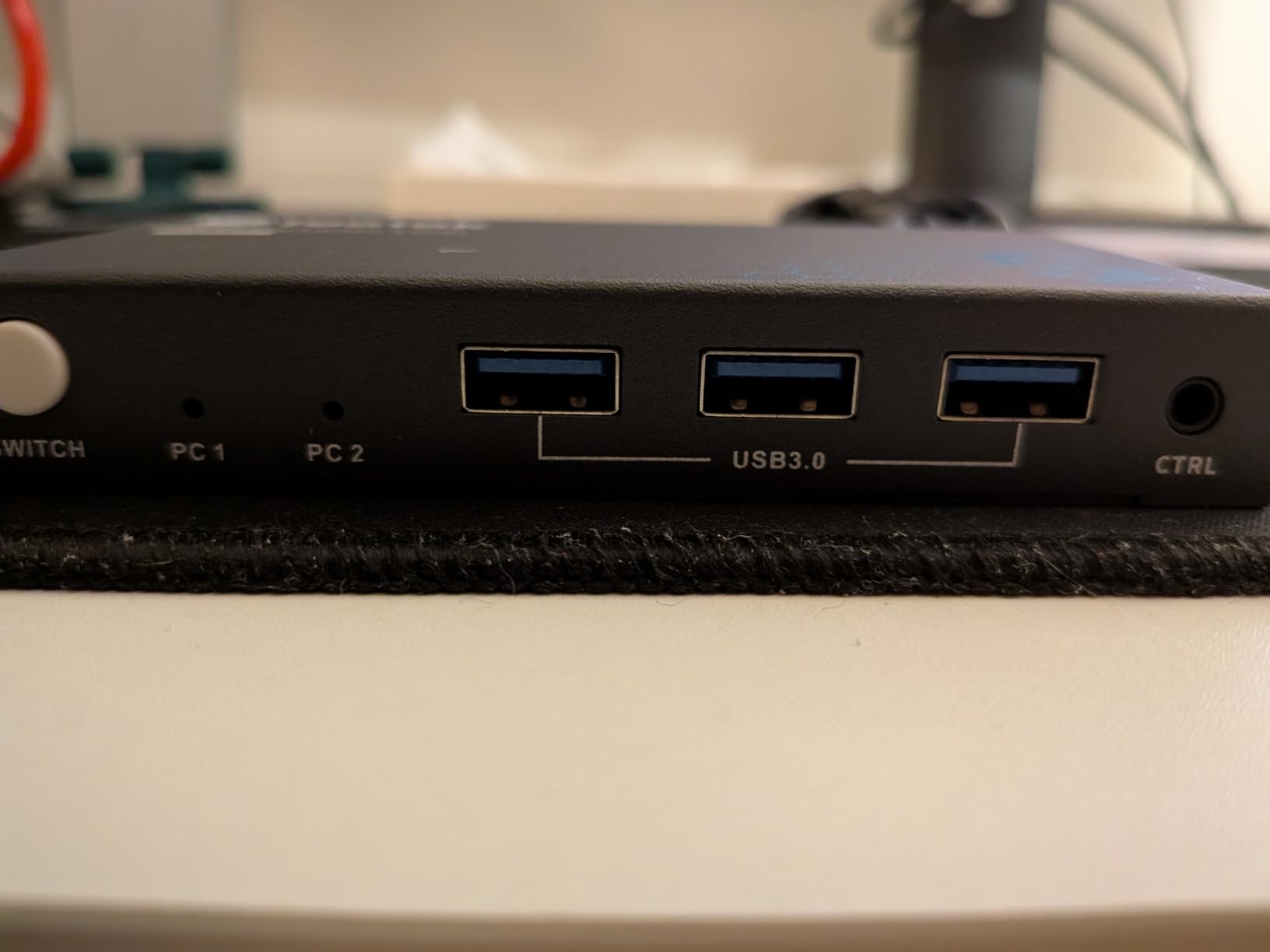 Hearvo USB 3.0 HDMI KVM Switch for 2 Computers 1 Monitor, 4K@60Hz, S7232H | Share Keyboard, Mouse, Hard Drives and Printer, EDID Adaptive, 2 USB Cables and Wired Desktop Controller customer photo 1