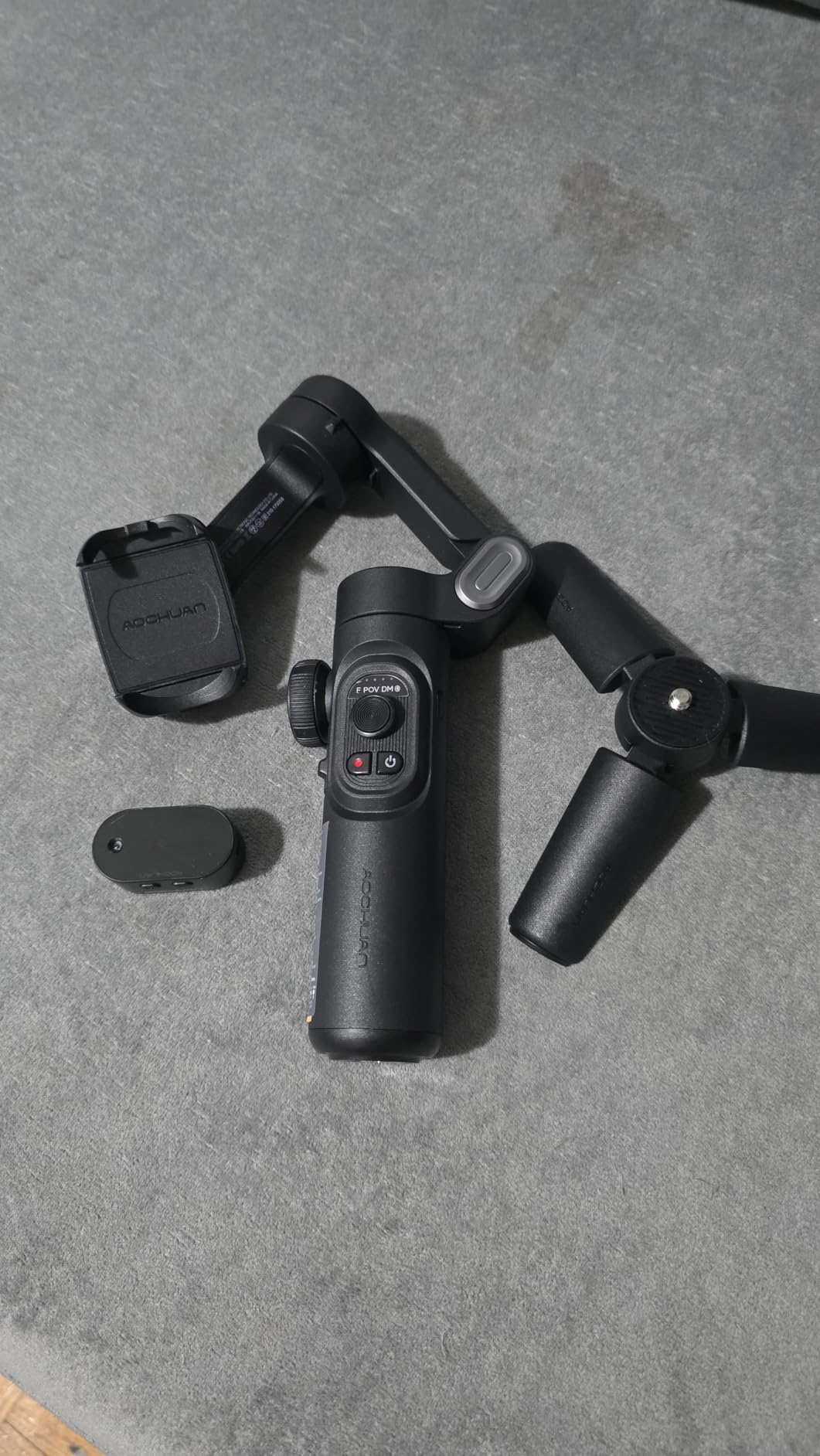 AOCHUAN XE AI Version,Gimbal Stabilizer for Smartphone,NO APP AI Tracking, Gesture Control,360°Inception Gimbal with TikTok YouTube,3-Axis Foldable Handheld Tripod for iPhone& Android,Black customer photo 2
