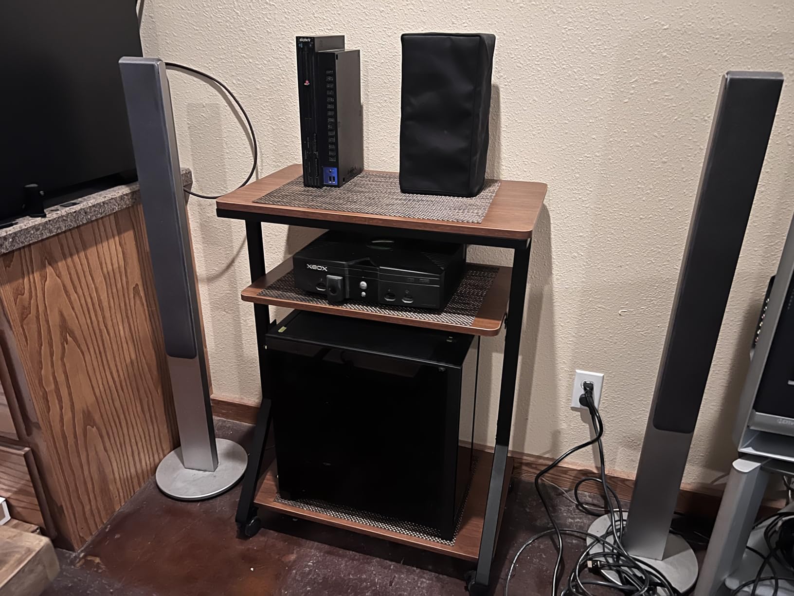 Rfiver 4-Tier AV Media Stand with Wheels, Mobile Rack Audio Tower with Height Adjustable Shelves, Wooden Stereo Racks and Stands, Stereo Stand for Record Player, TV Box, Corner Entertainment Center customer photo 2