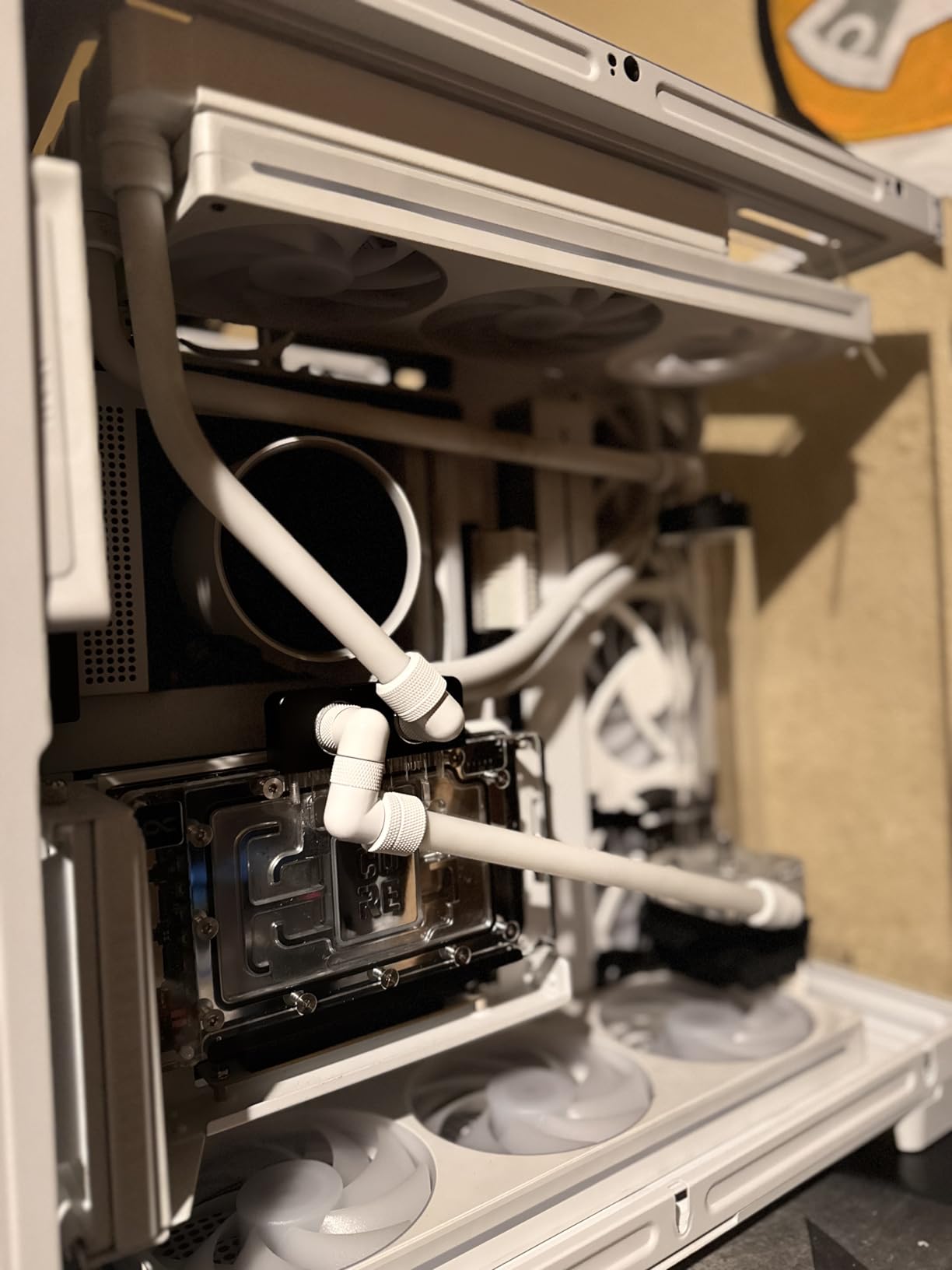 Dracaena.io PC Water Cooling Pump 650 L/H, with Reservoir, 12W, Black customer photo 2
