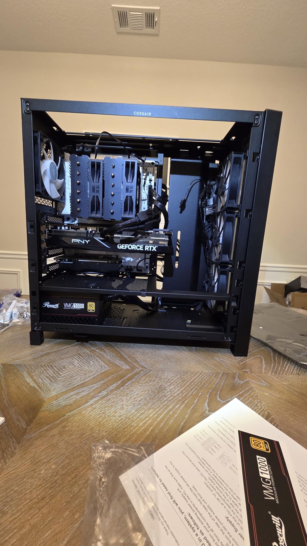CORSAIR 4000D RS ARGB Frame Modular Mid-Tower ATX PC Case, High Airflow, 3X Pre-Installed RS Fans, InfiniRail Mounting System, ASUS BTF, MSI Zero, Gigabyte Stealth, Black customer photo 1