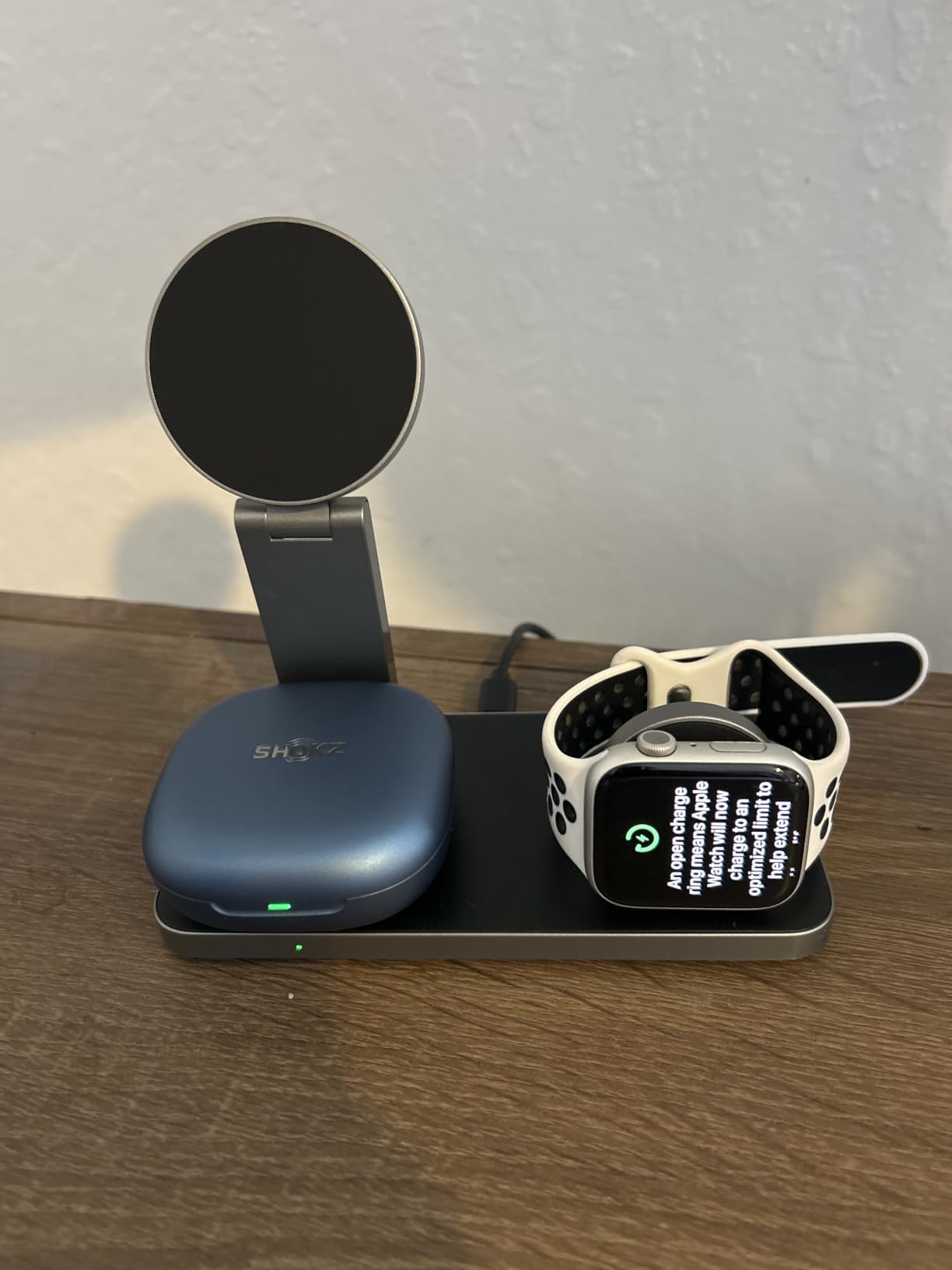 UEQ Foldable 3 in 1 Wireless Charging Station for Apple MagSafe Charger Stand, Fast Magnetic Wireless Charger Station for iPhone 17 Air 16 15 14 13 12 Series, AirPods Pro, Apple Watch Ultra (Pure Black) customer photo 1