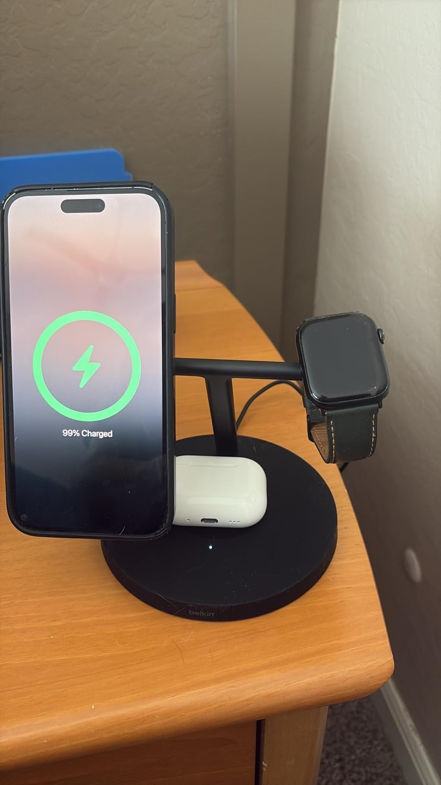 Belkin MagSafe-Compatible iPhone Charger, 3-in-1 Wireless Charging Station, Qi2-Certified 15W Wireless Charge for Apple iPhone 17 Series, Apple Watch, AirPods w/Non-Slip Base, 40W Included - Black customer photo 2