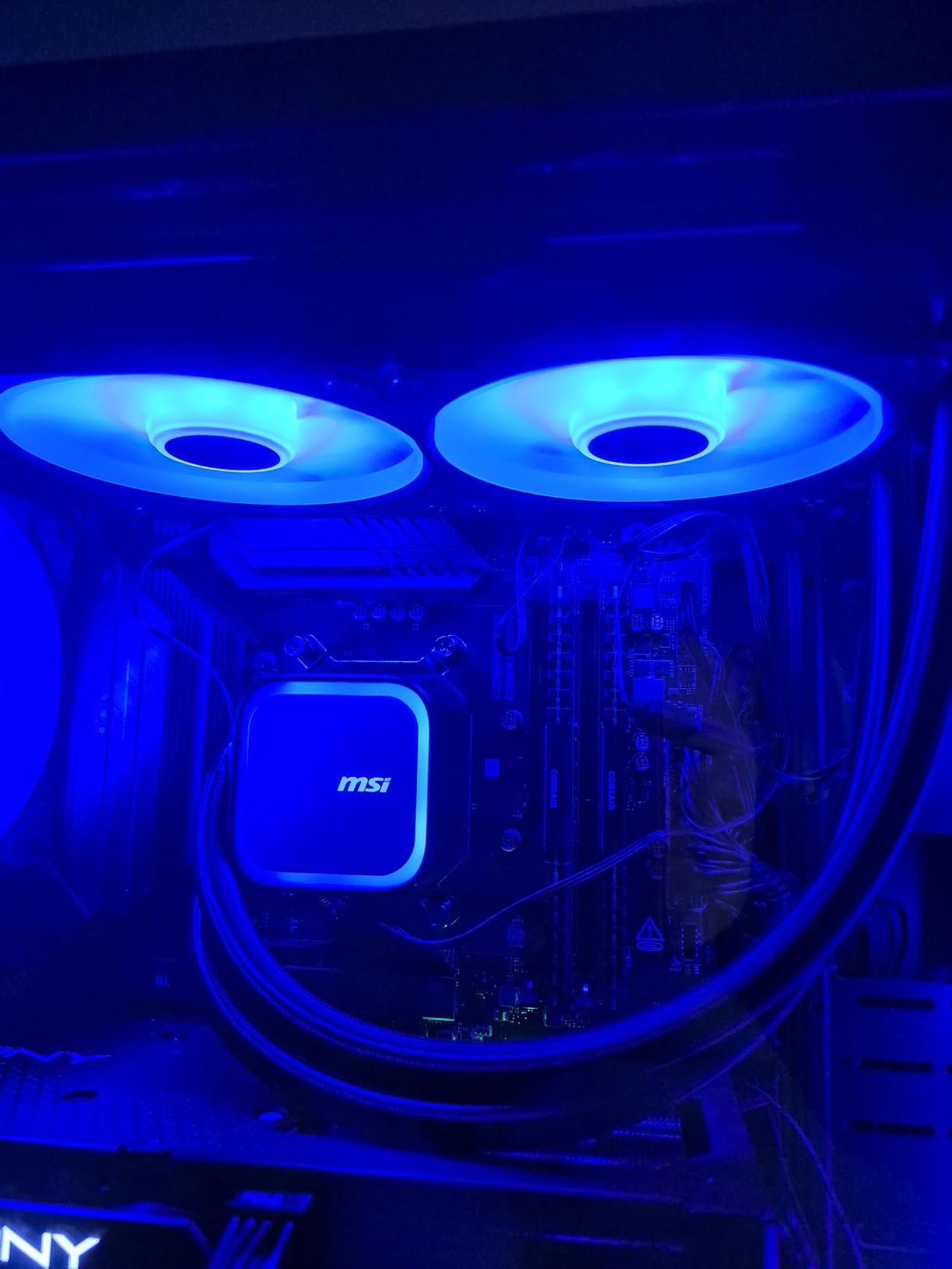 MSI MAG Coreliquid A13 240 - AIO ARGB CPU Liquid Cooler - 240mm Radiator - LGA 1700/1851 / AM5/AM4 Compatible - Dual 120mm ARGB PWM Fans, Black customer photo 2