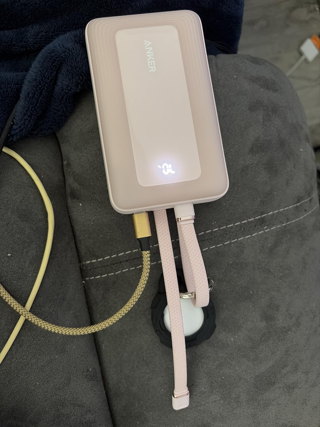 Anker Power Bank, 20,000mAh 45W Portable Charger, Dual Built-in USB-C Cables | 20,000mAh Battery Pack with Dual Built-In Cables, USB-C and USB-A Ports, for iPhone 17 / 16 Series, Galaxy, MacBook, and More customer photo 2