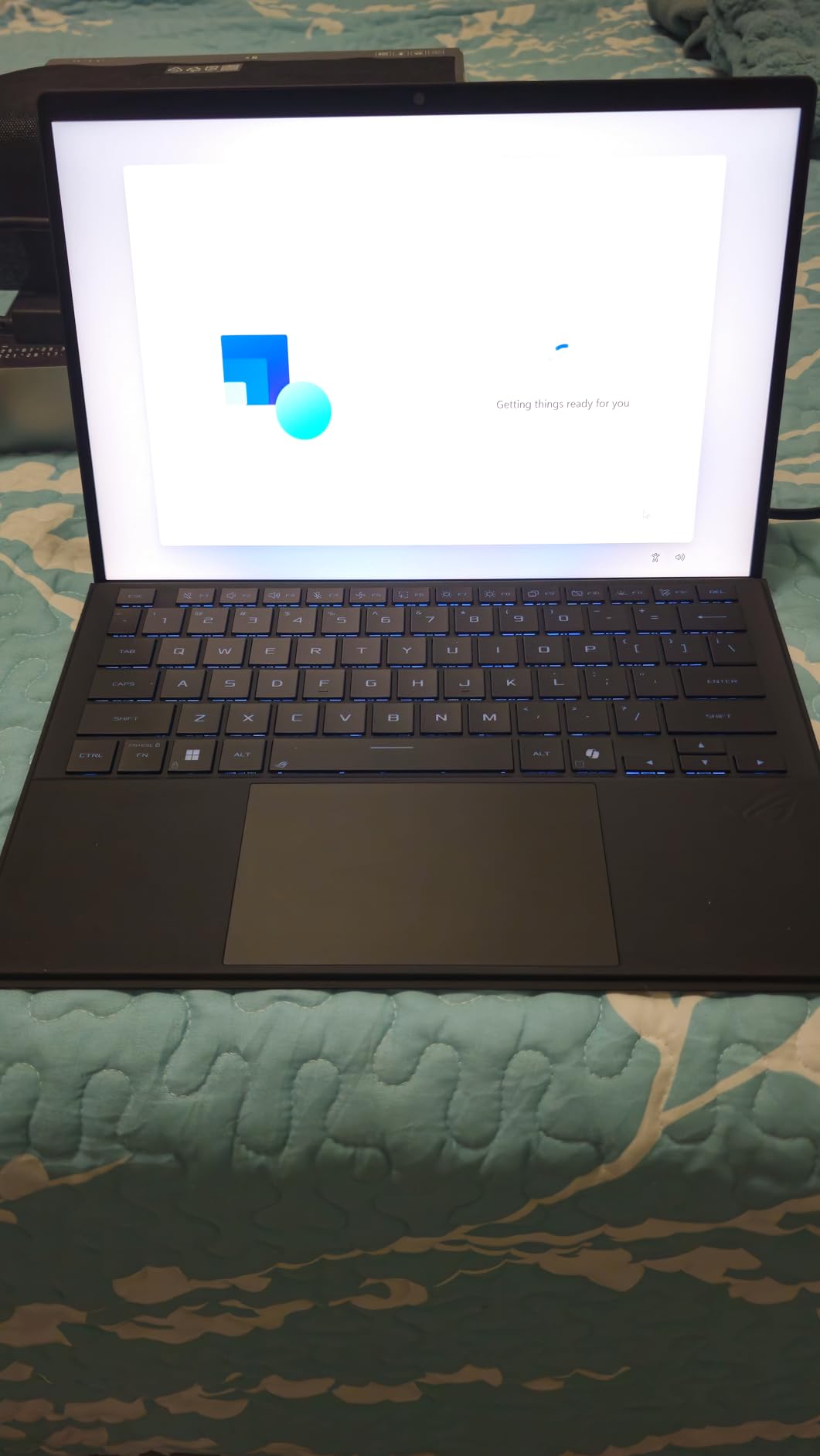 ASUS ROG Flow Z13 2.5K 180Hz 3ms ROG Nebula Touchscreen 13.4