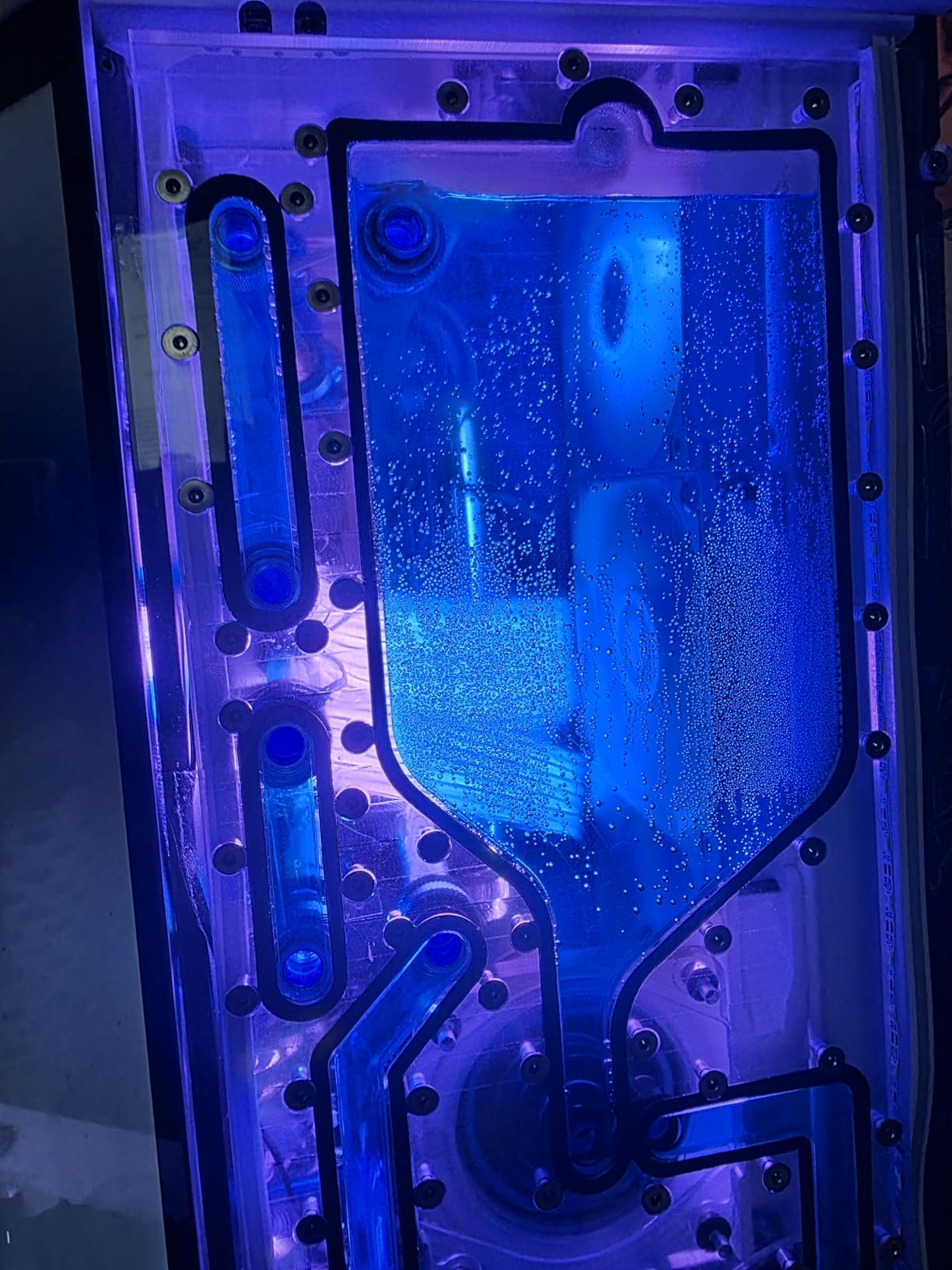 Alphacool Core Geforce RTX 5090 Solid + AMP GPU Water Block with Backplate customer photo 1