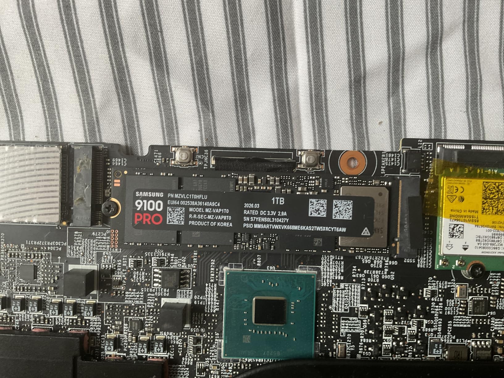 Samsung SSD 9100 PRO 4TB, PCIe 5.0x4 M.2 2280, Up to 14,800MB/s customer photo 2