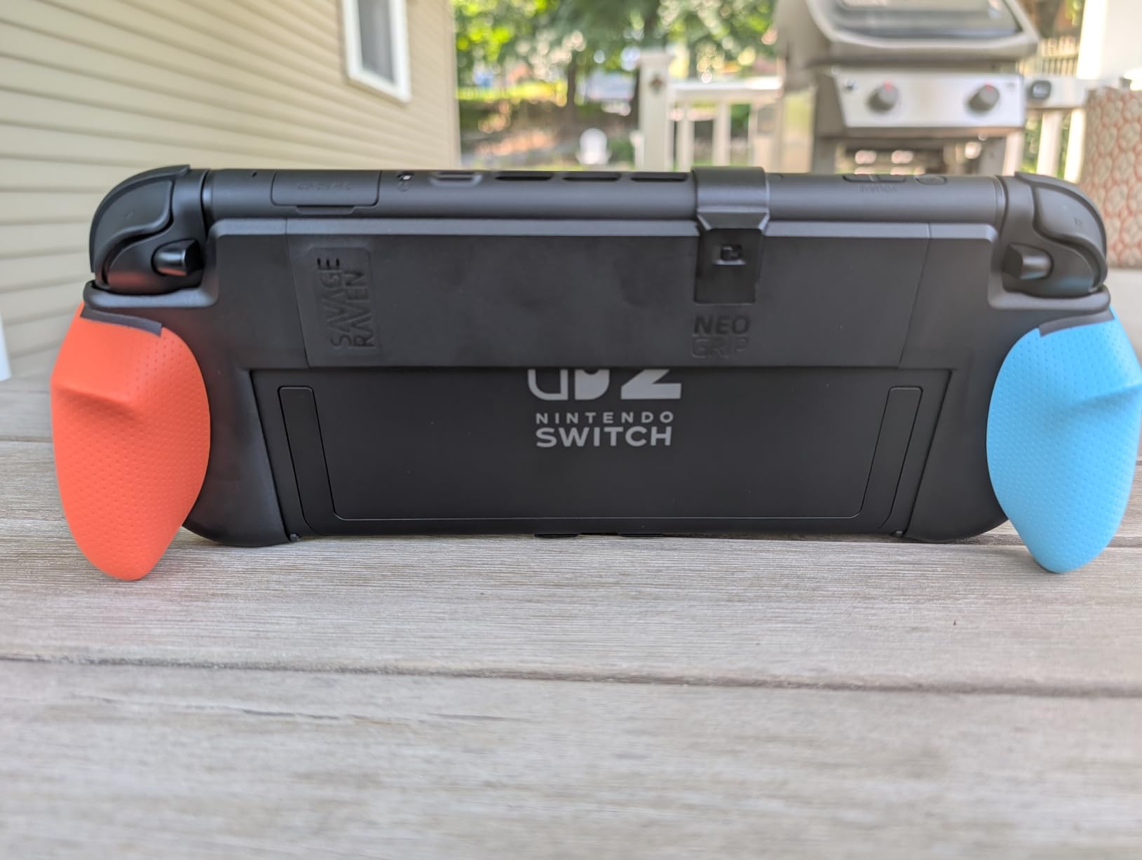 Savage Raven by Skull & Co. NeoGrip: an Ergonomic Grip Hard Shell with Replaceable Grips [to fit All Hands Sizes] for Nintendo Switch 2 - Black customer photo 2