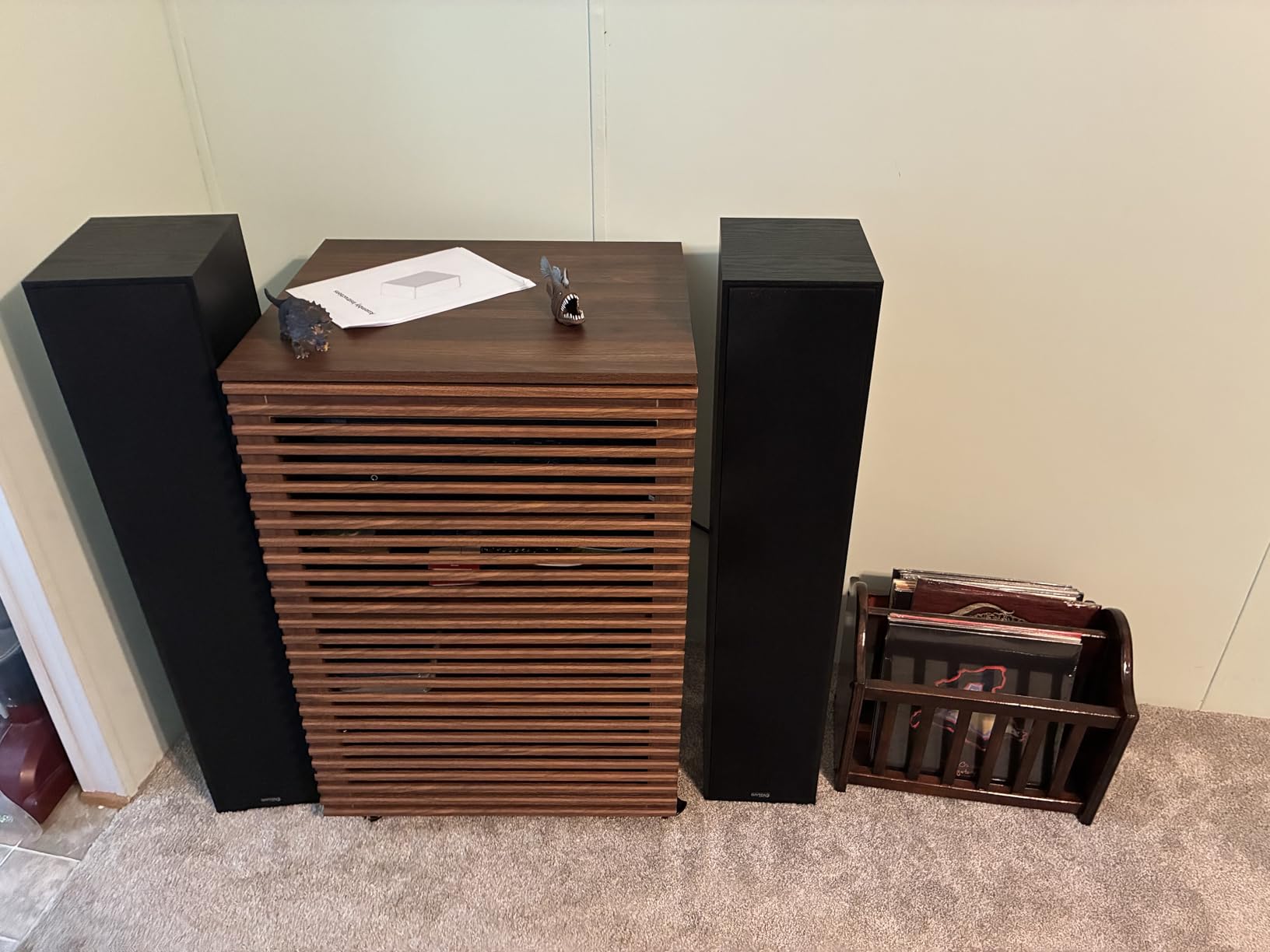 LEVNARY 5-Tier AV Media Cabinet with Grille Door & Adjustable Shelves, Modern Wooden Stereo Rack with Cable Management & Wheels, Audio Video Stand for Living Gaming Room Recording Studio (Walnut) customer photo 1
