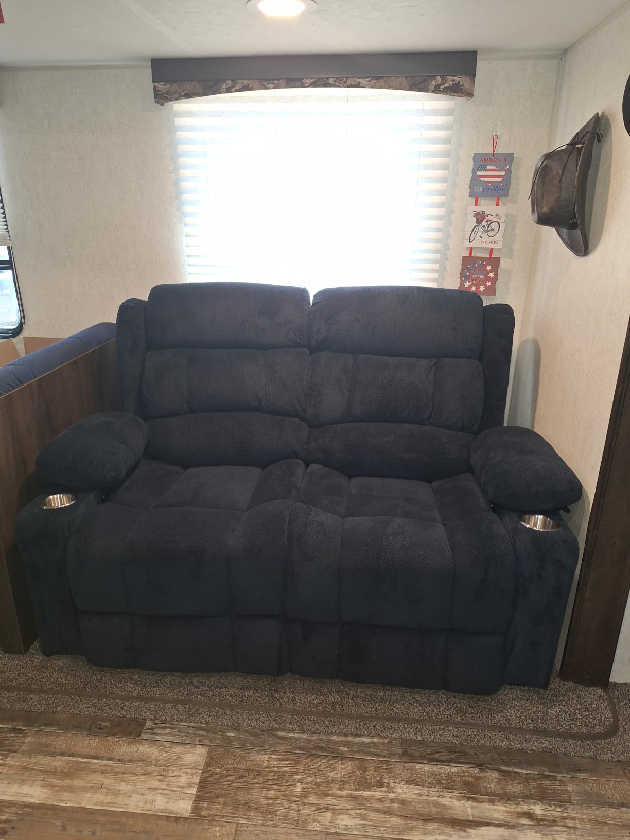 RV Loveseat Recliner Sofa, Wall Hugger Reclining Loveseat RV Couch with USB Ports, Large Pockets, Cup Holders, 150° Adjustable RV Recliners Furniture for Travel Trailers & Home Theater Seating customer photo 2